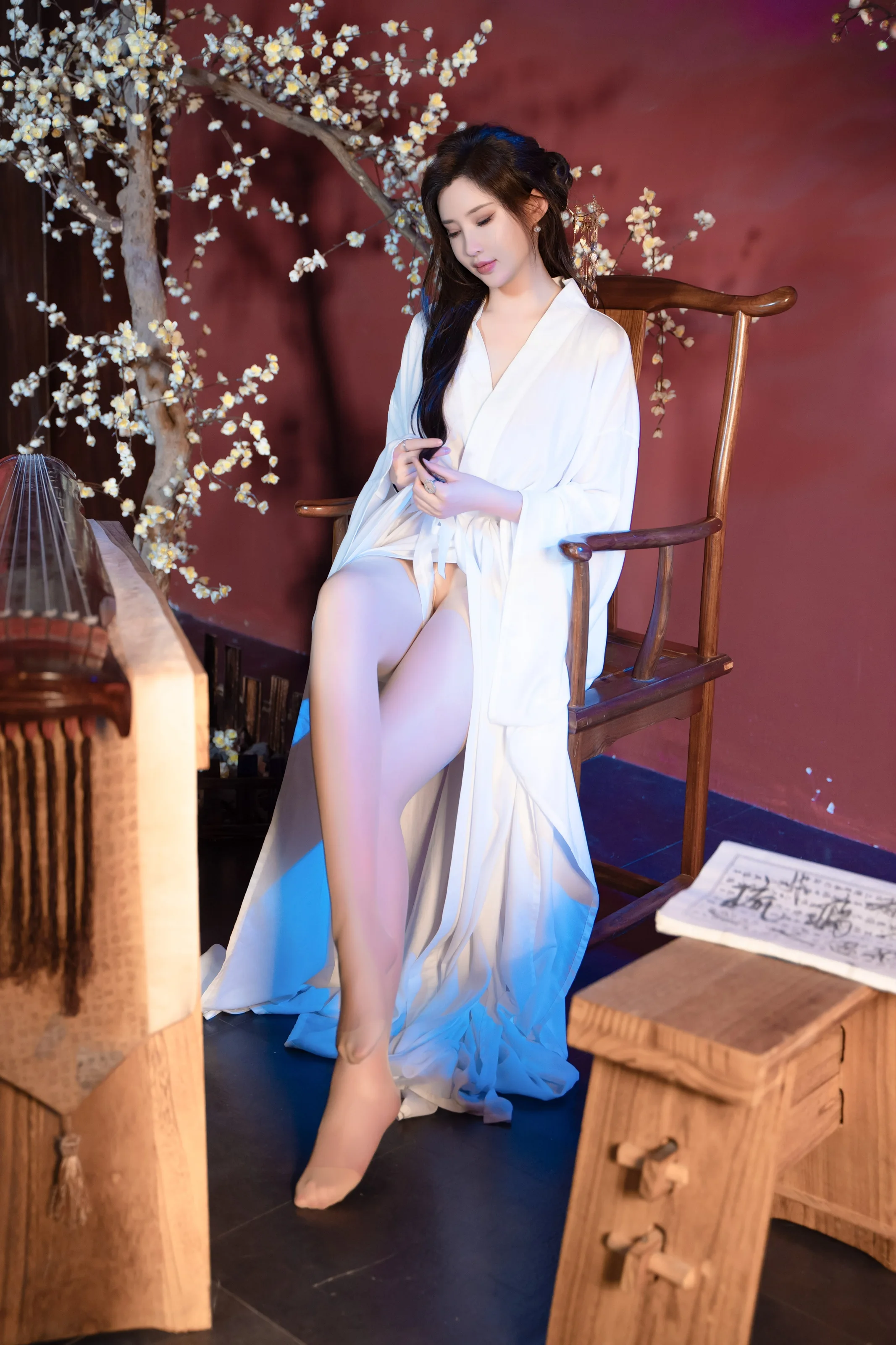 秀人 No.7625 周妍希 白衣仙子定制视频下载[3部13分50秒]