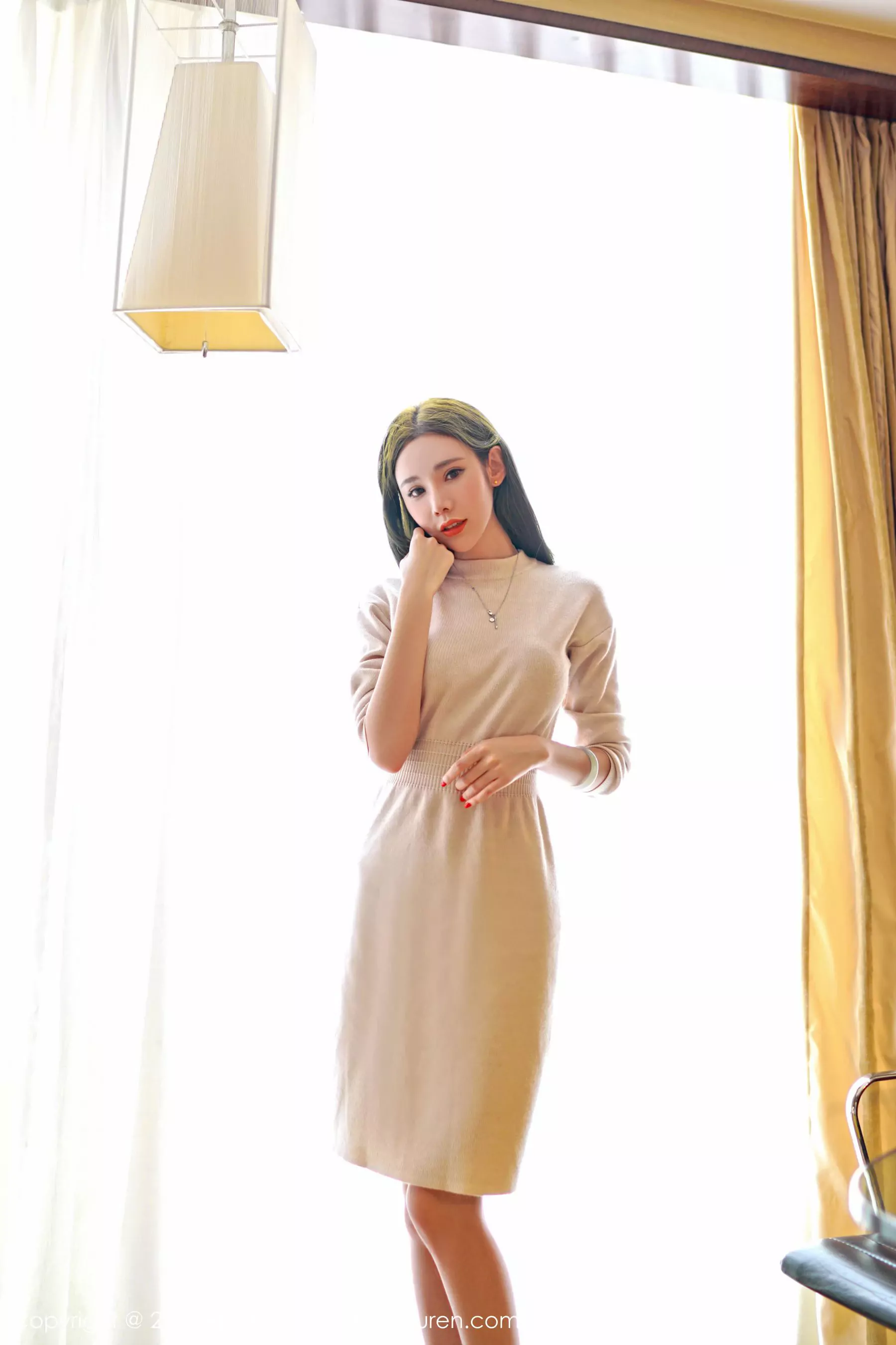 萌琪琪Irene《精致的五官,白皙的皮肤,完美的胸型,修长的美腿》 嗲囡囡 Vol.059
