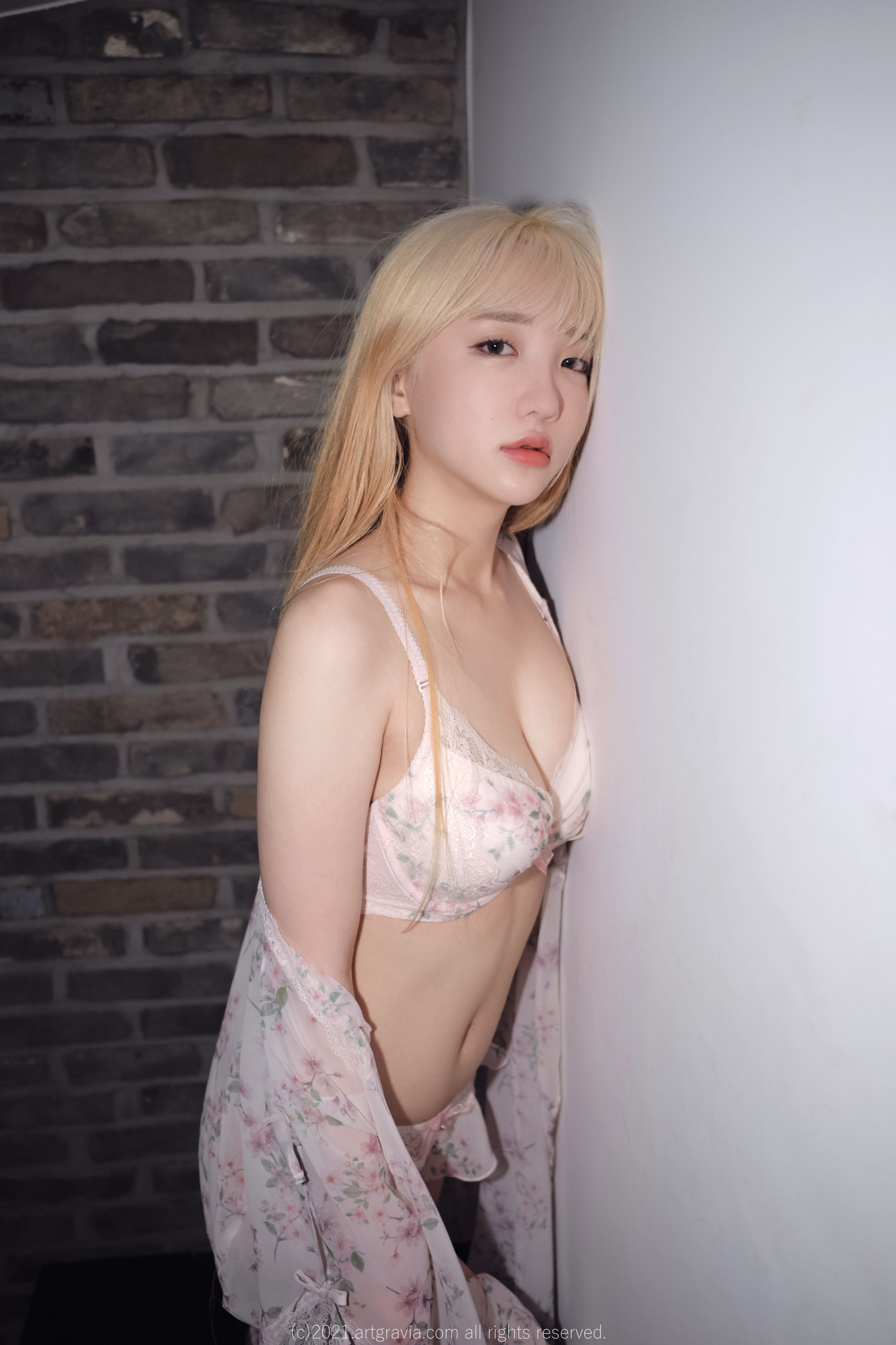 [ARTGRAVIA] VOL.252 YEEUN [64P]