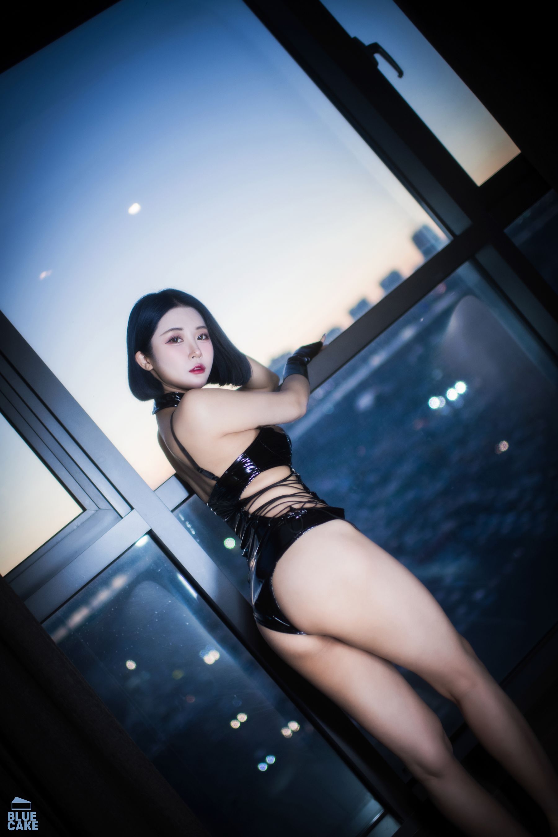 [BLUECAKE] Bomi – City of Night [76P]