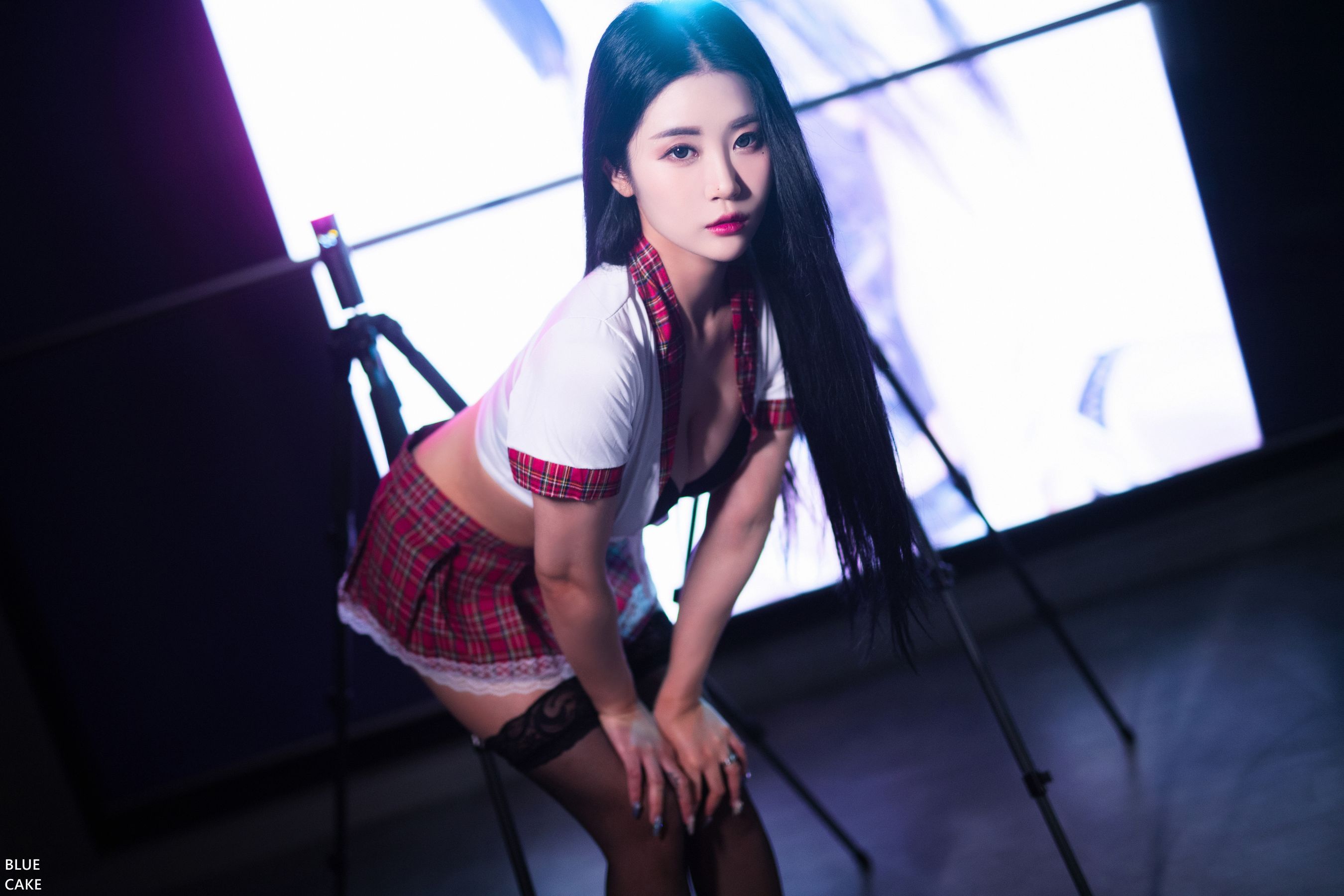 [BLUECAKE] Bomi – Siren [71P]