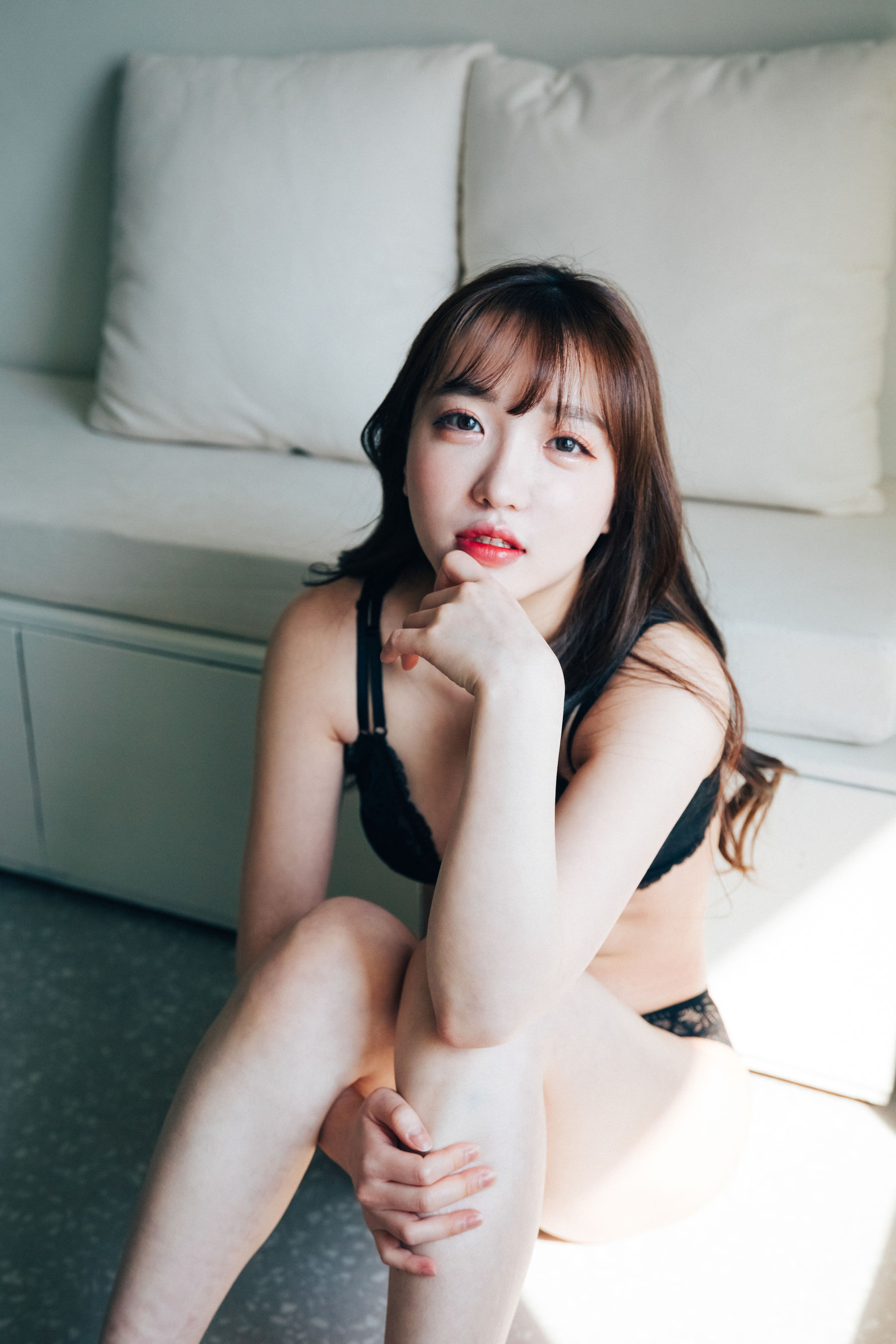 [LOOZY] Yeeun – Maximum Vol.1 [59P]