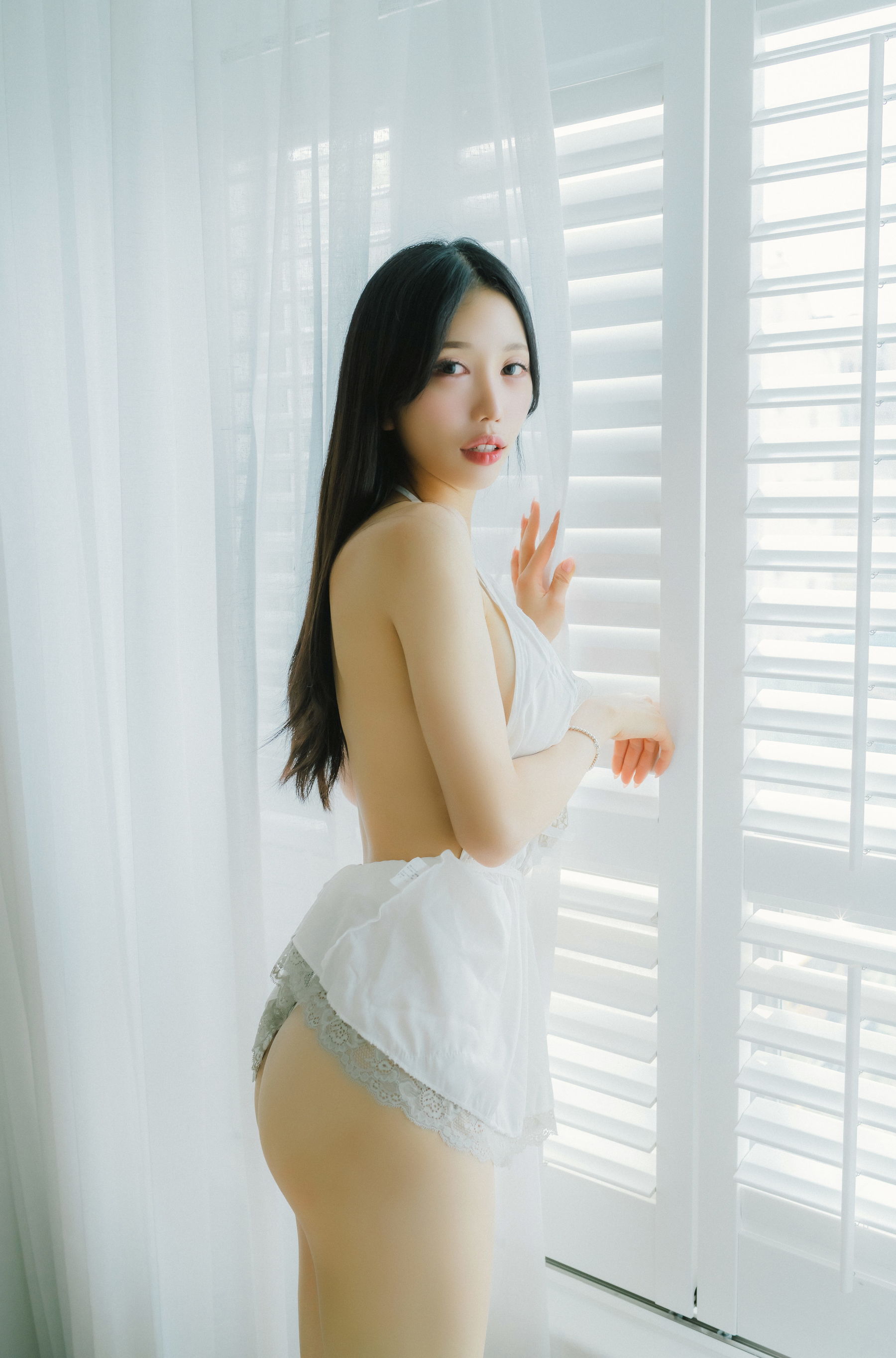 [Moon Night Snap] – Cheari Gaze Vol.2 [27P]