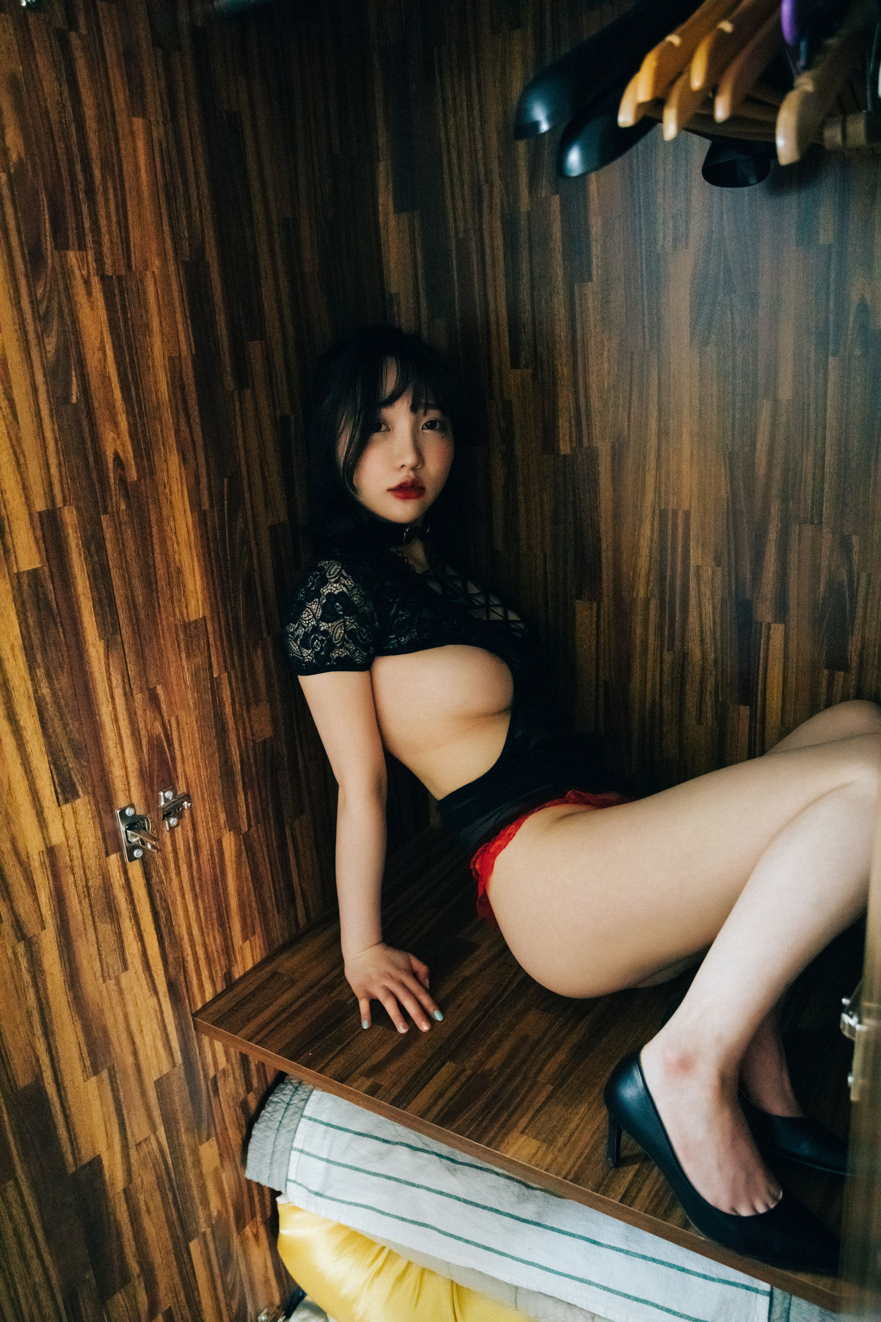 [LOOZY] Yeeun – Cream Party [88P]