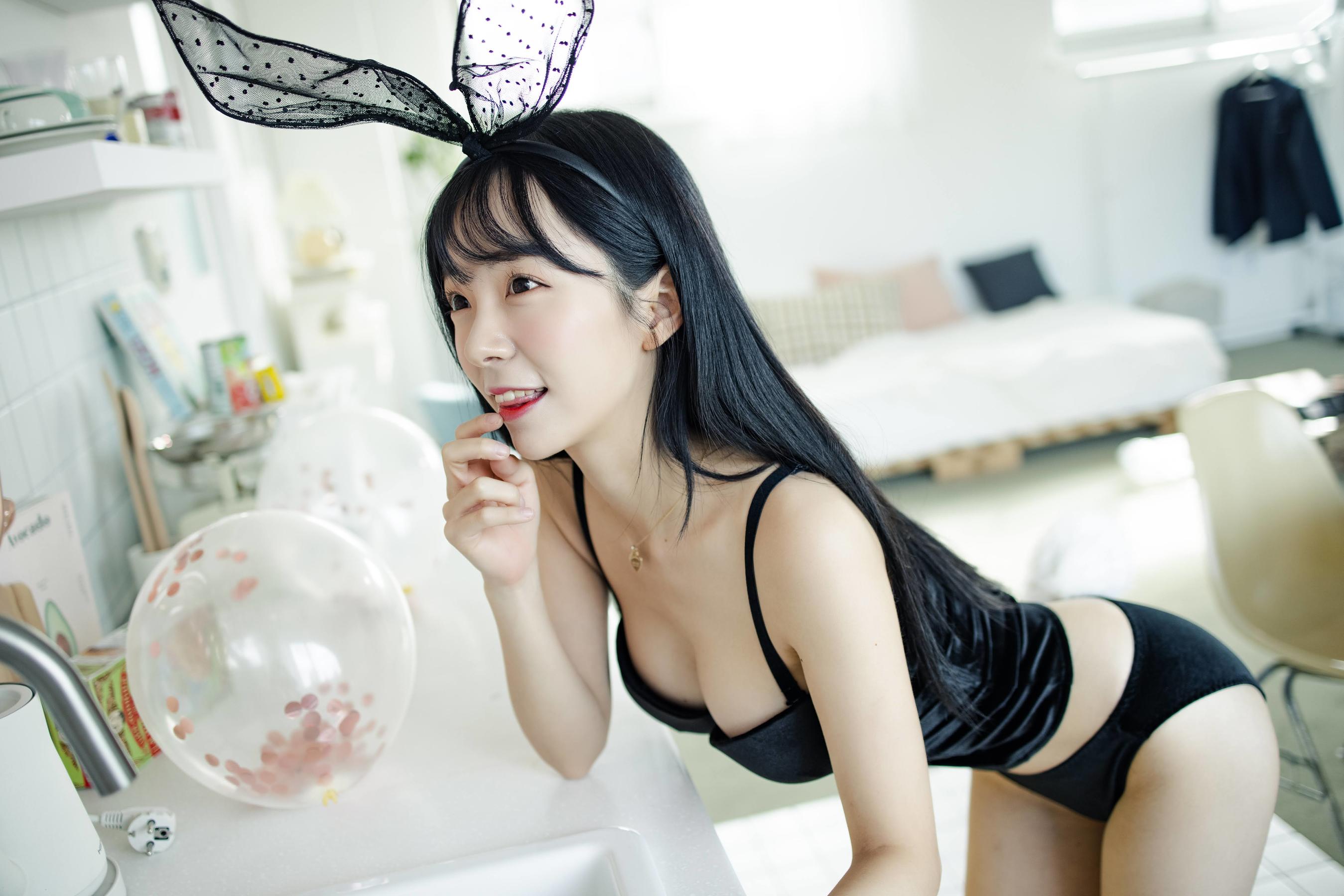 [PATREON] Sovely – HAPPY BIRTHDAY [138P]