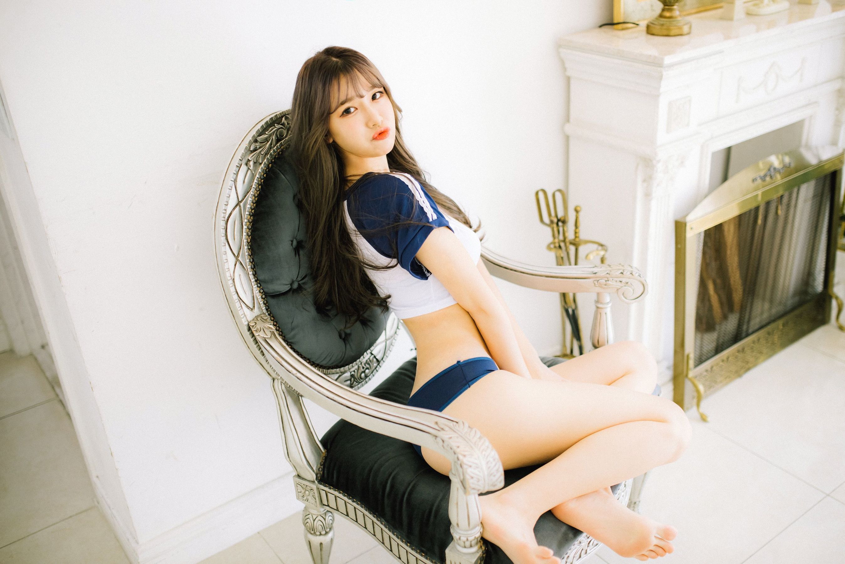 [Moon Night Snap] – Ahrin《The present》 [100P]