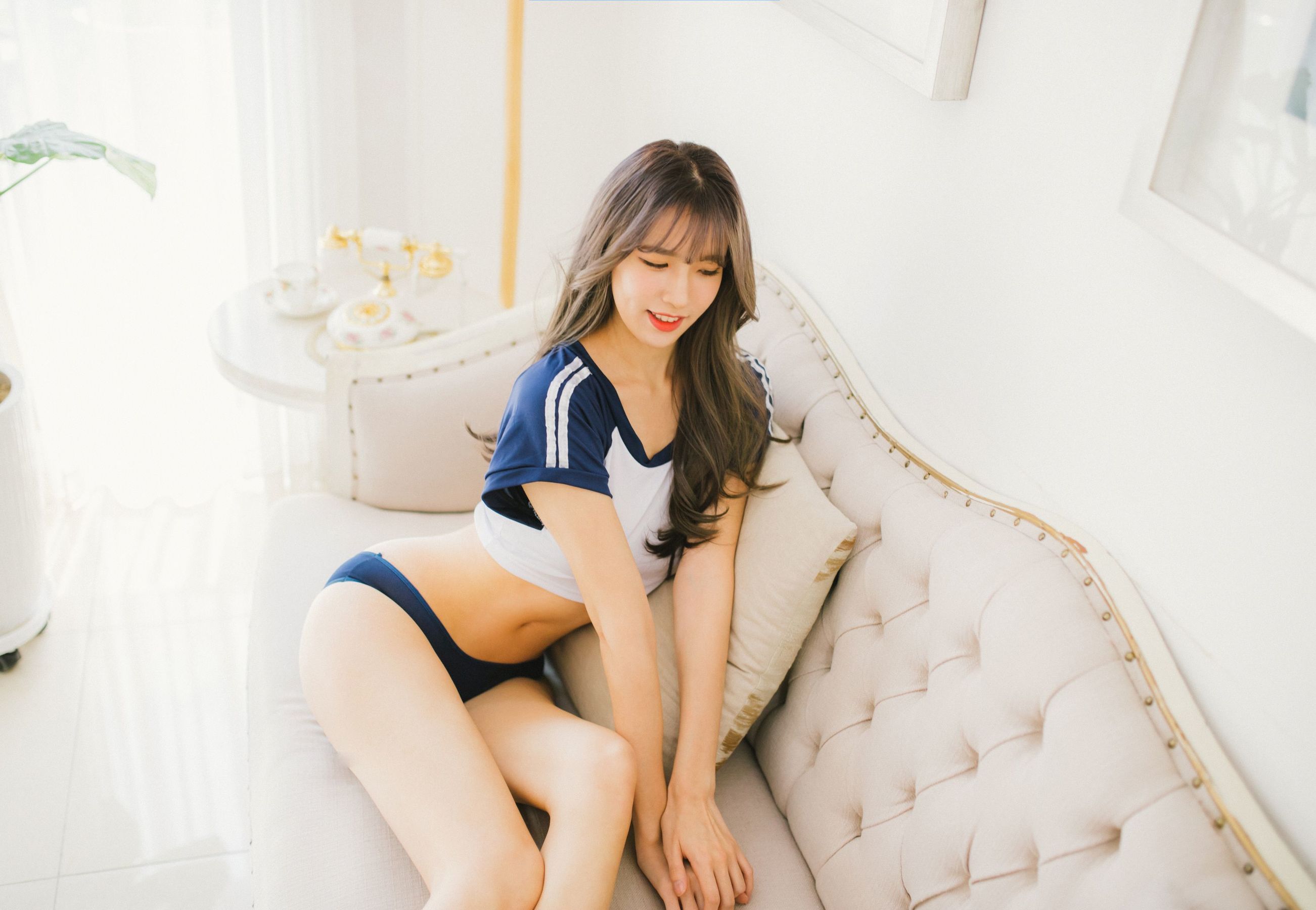 [Moon Night Snap] – Ahrin《The present》 [100P]