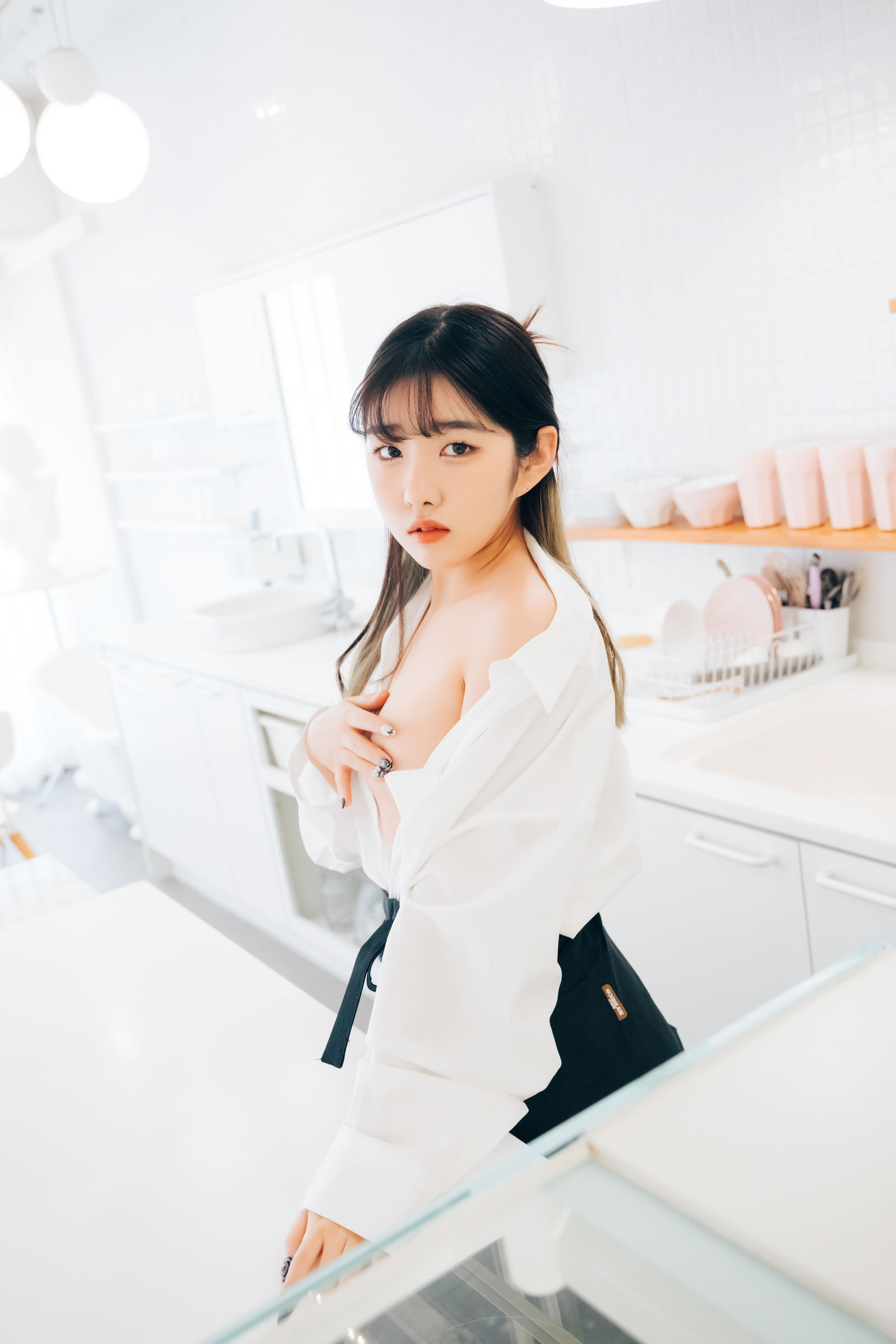 [LOOZY] Sonson – Nude Apron [104P]