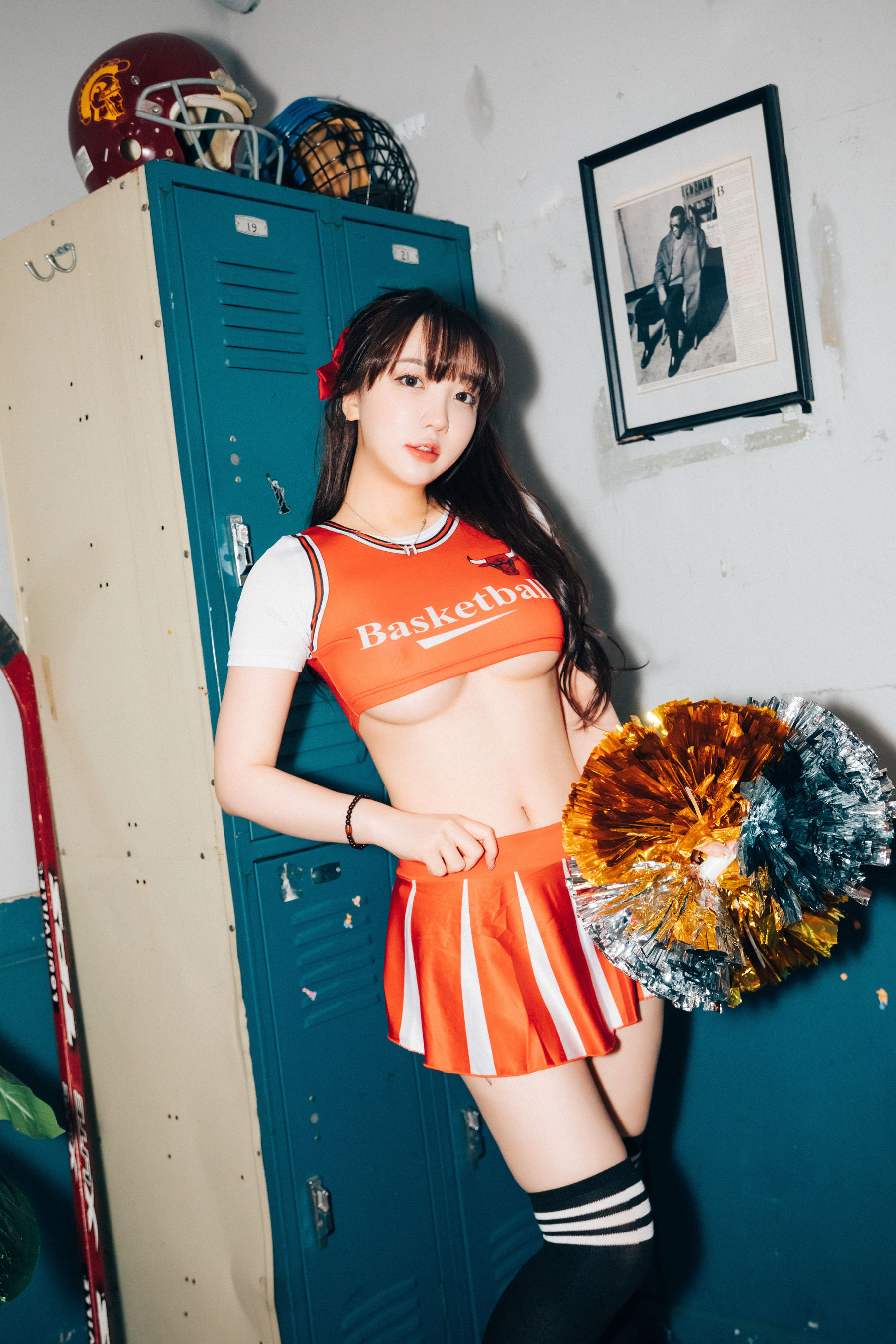 [LOOZY] Yeeun – Cheer Up + S.Ver [78P]