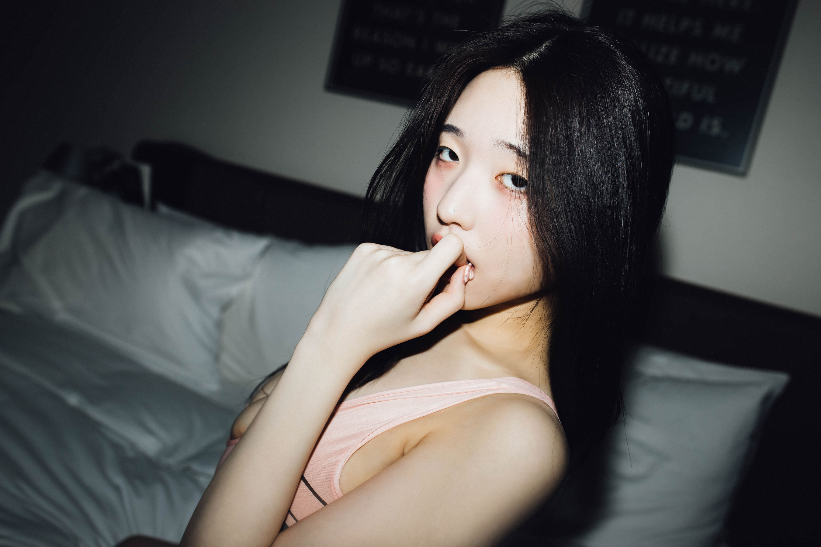 [Moon Night Snap] – Yeon Woo《Only you Vol.1》 [49P]