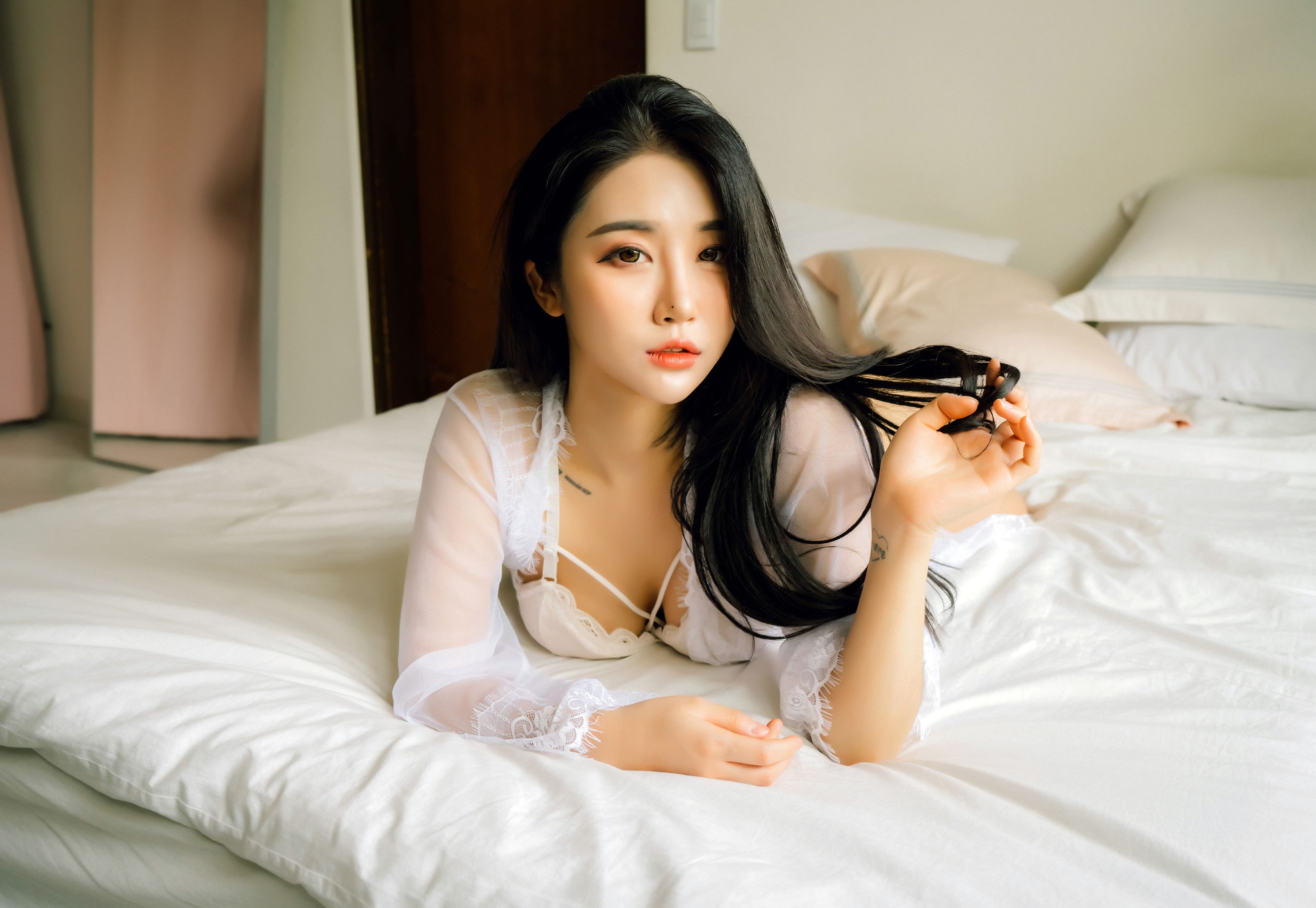 [Moon Night Snap] – Bomi x Zia《Together Vol.02》 [70P]