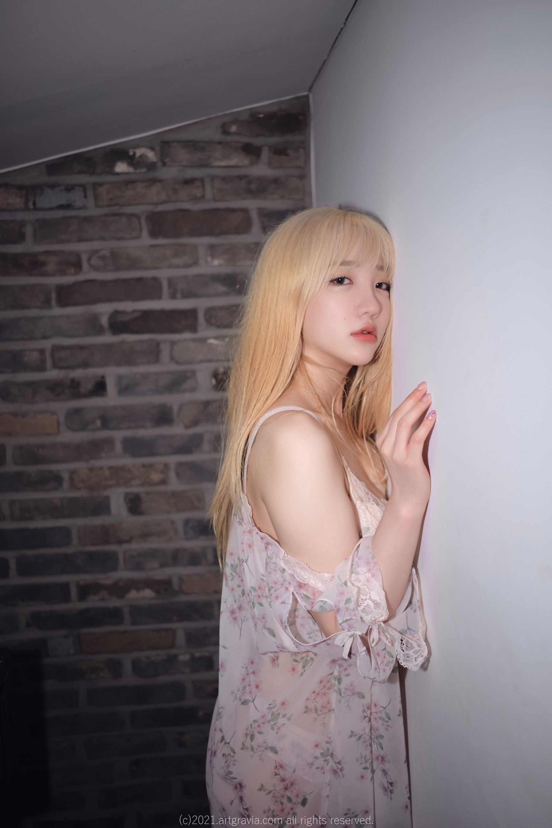 [ARTGRAVIA] VOL.252 YEEUN [67P]