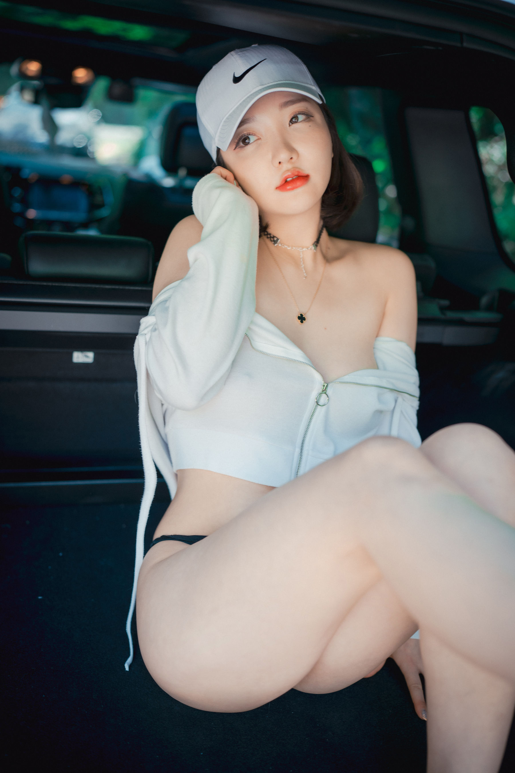 [DJAWA] Yeeun – Naughty Trekking 写真套图 [177P]