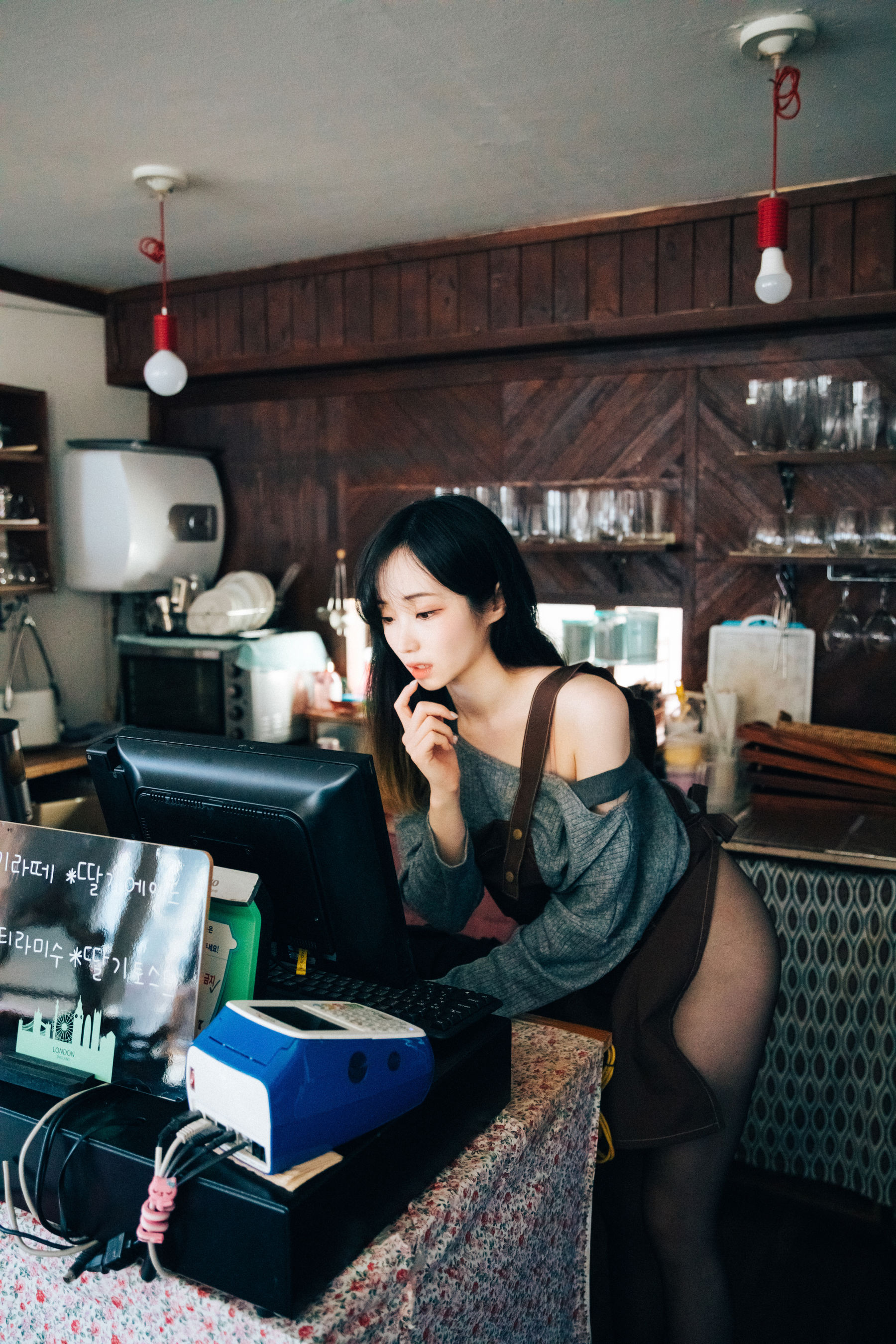 [LOOZY] Bambi – Cafe Alba [159P]