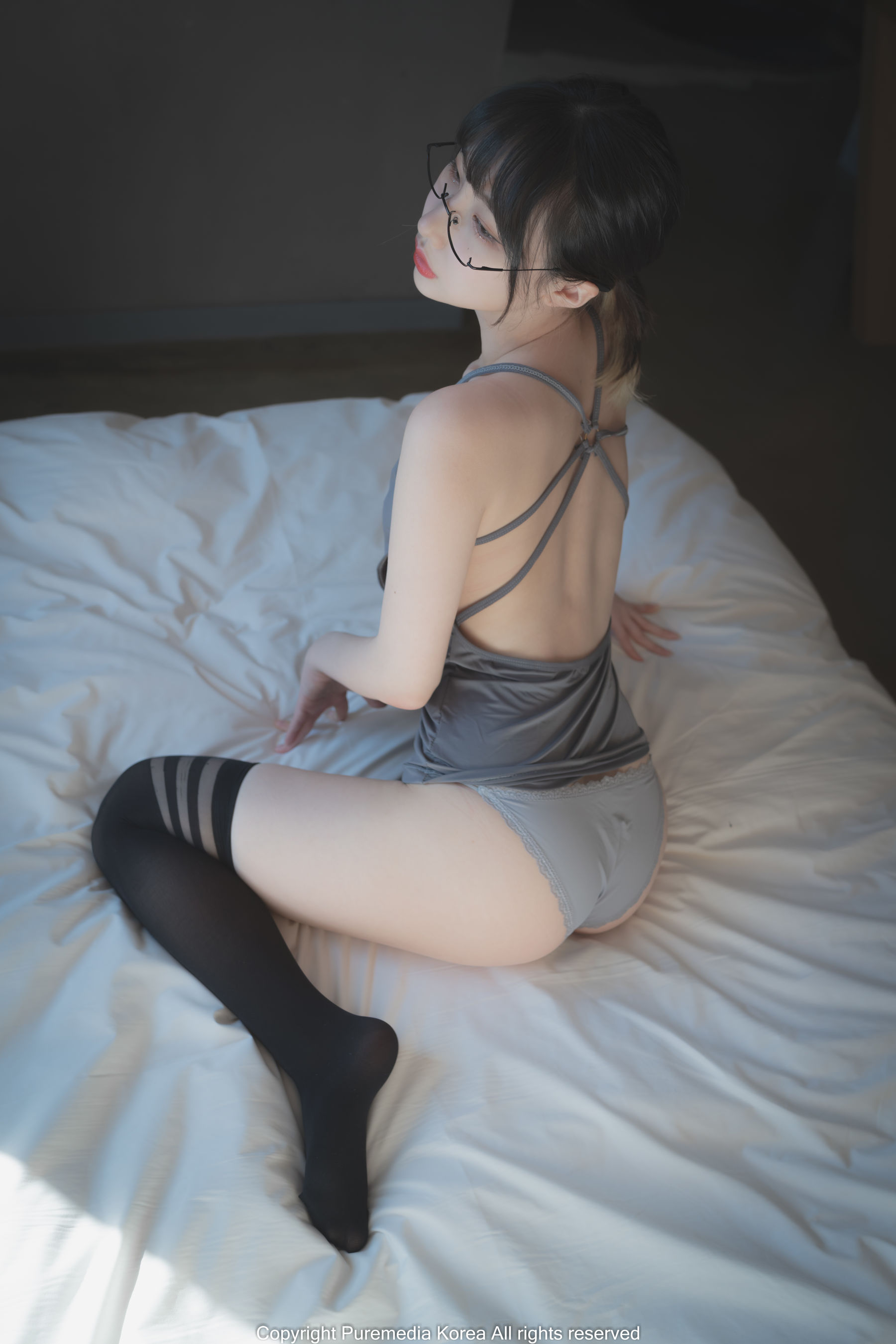 [PURE MEDIA] Vol.151 – Uhye [107P]