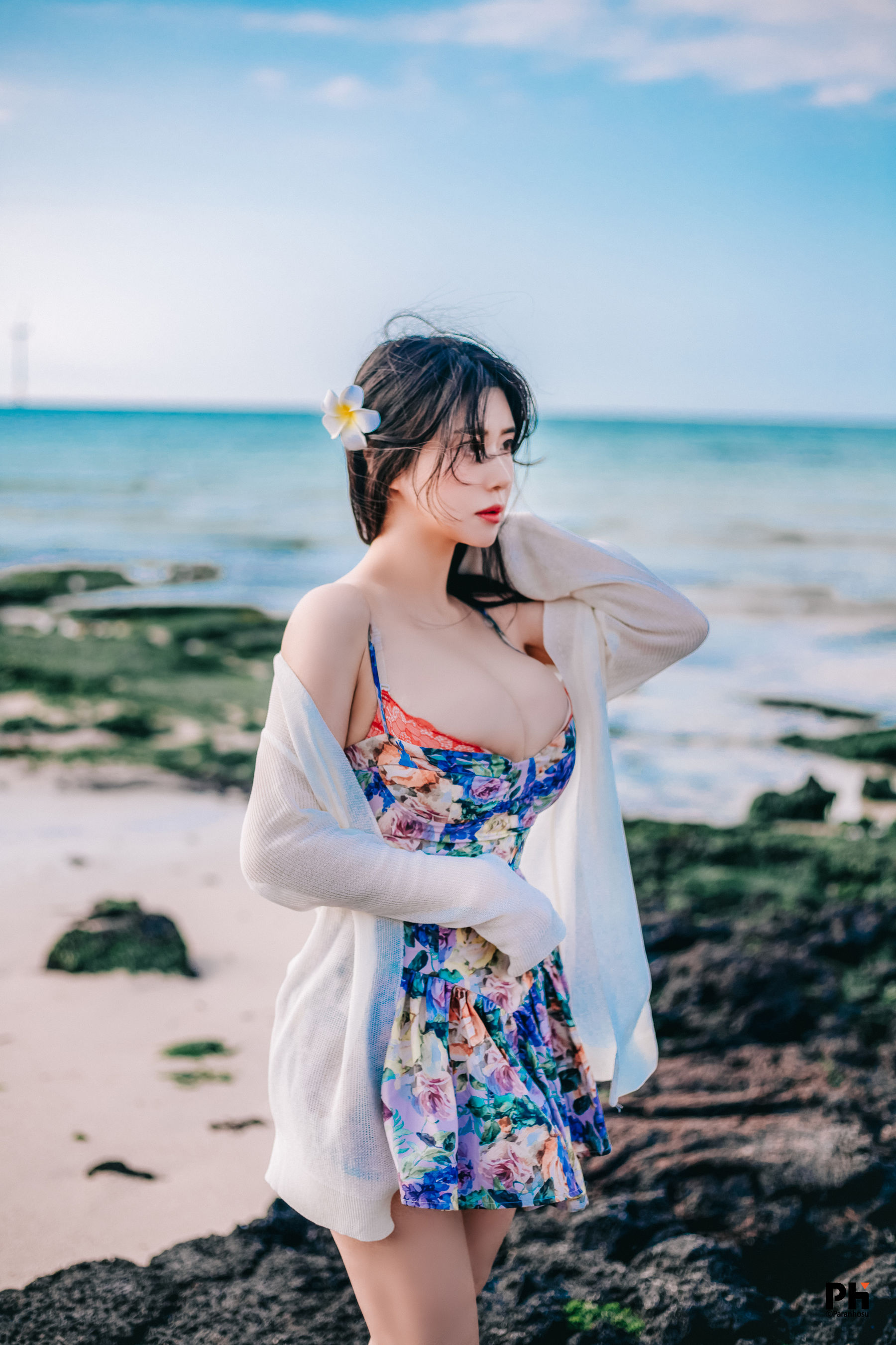 Paranhosu Sia – Adorable Sia [60P]