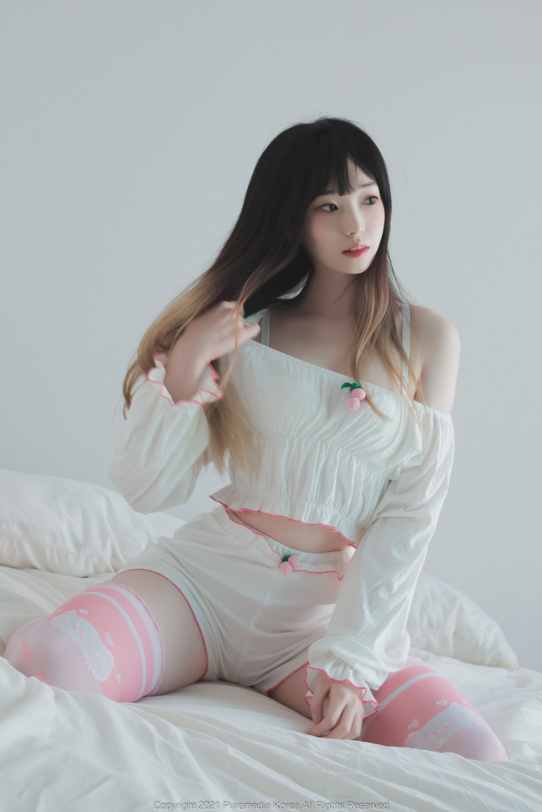 [PURE MEDIA] Vol.164 – Bambi [91P]