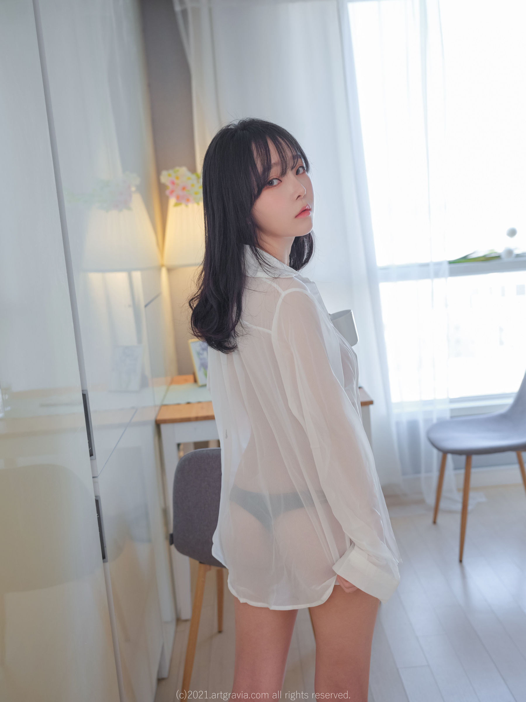 [ARTGRAVIA] VOL.261 Ming Sunha – 白衬衫女友居家诱惑 [80P]