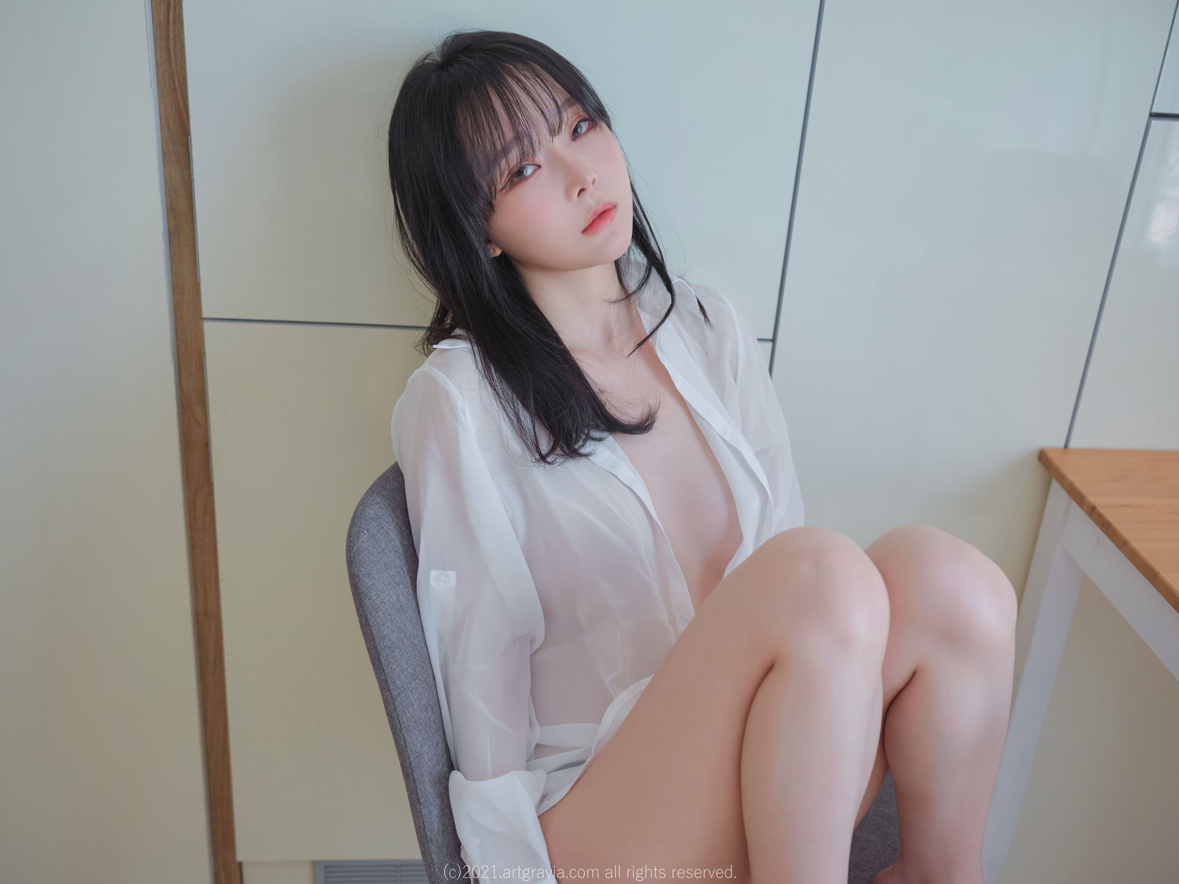 [ARTGRAVIA] VOL.261 Ming Sunha – 白衬衫女友居家诱惑 [80P]
