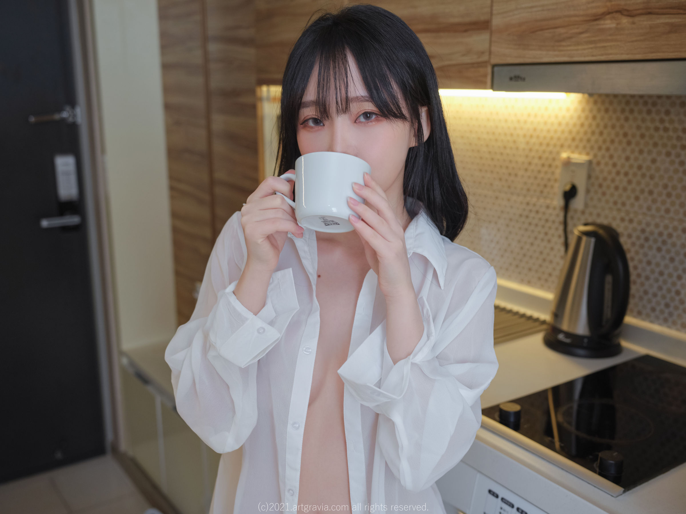 [ARTGRAVIA] VOL.261 Ming Sunha – 白衬衫女友居家诱惑 [80P]