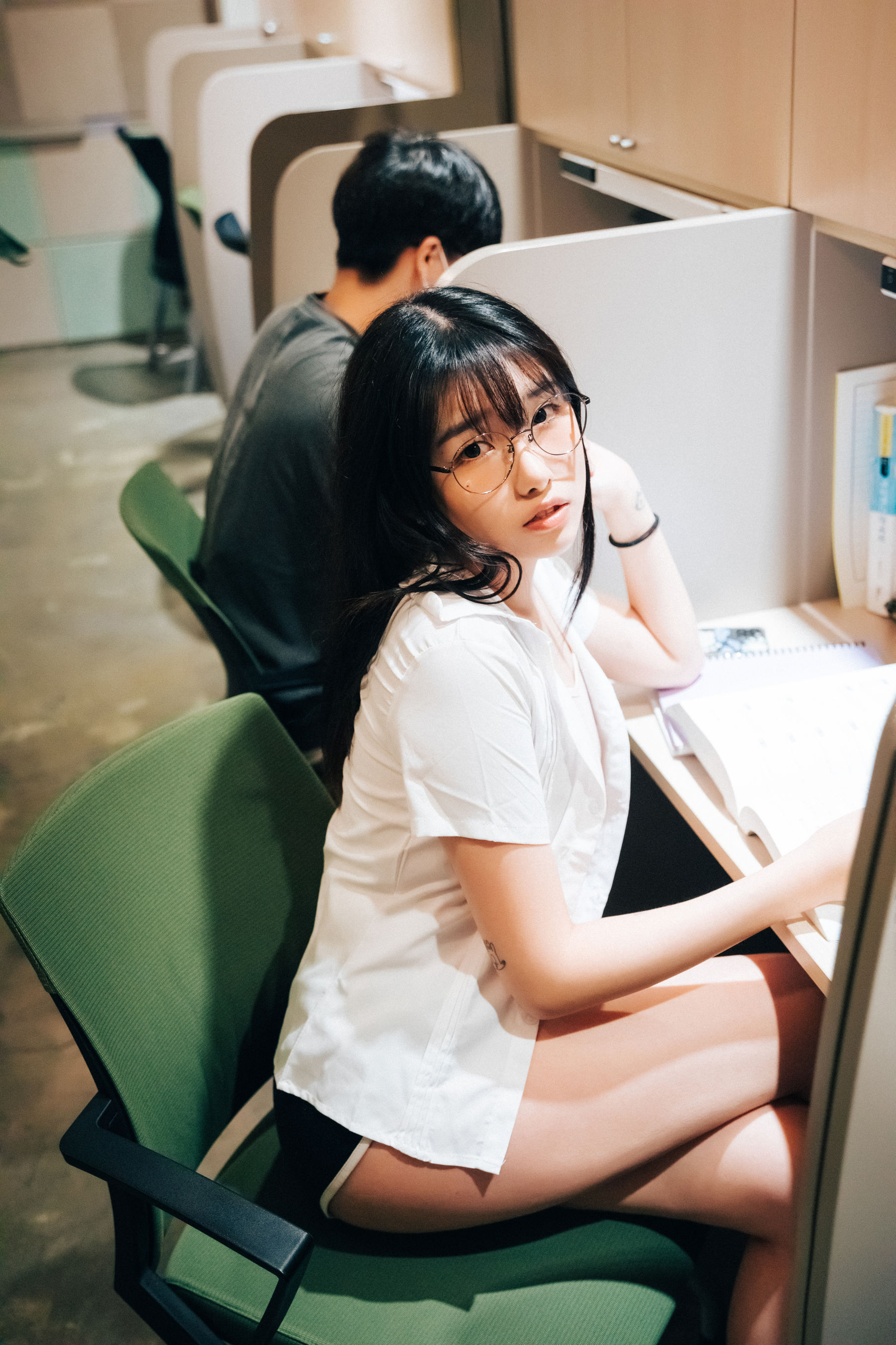 [LOOZY] Sonson – Reading room [79P]