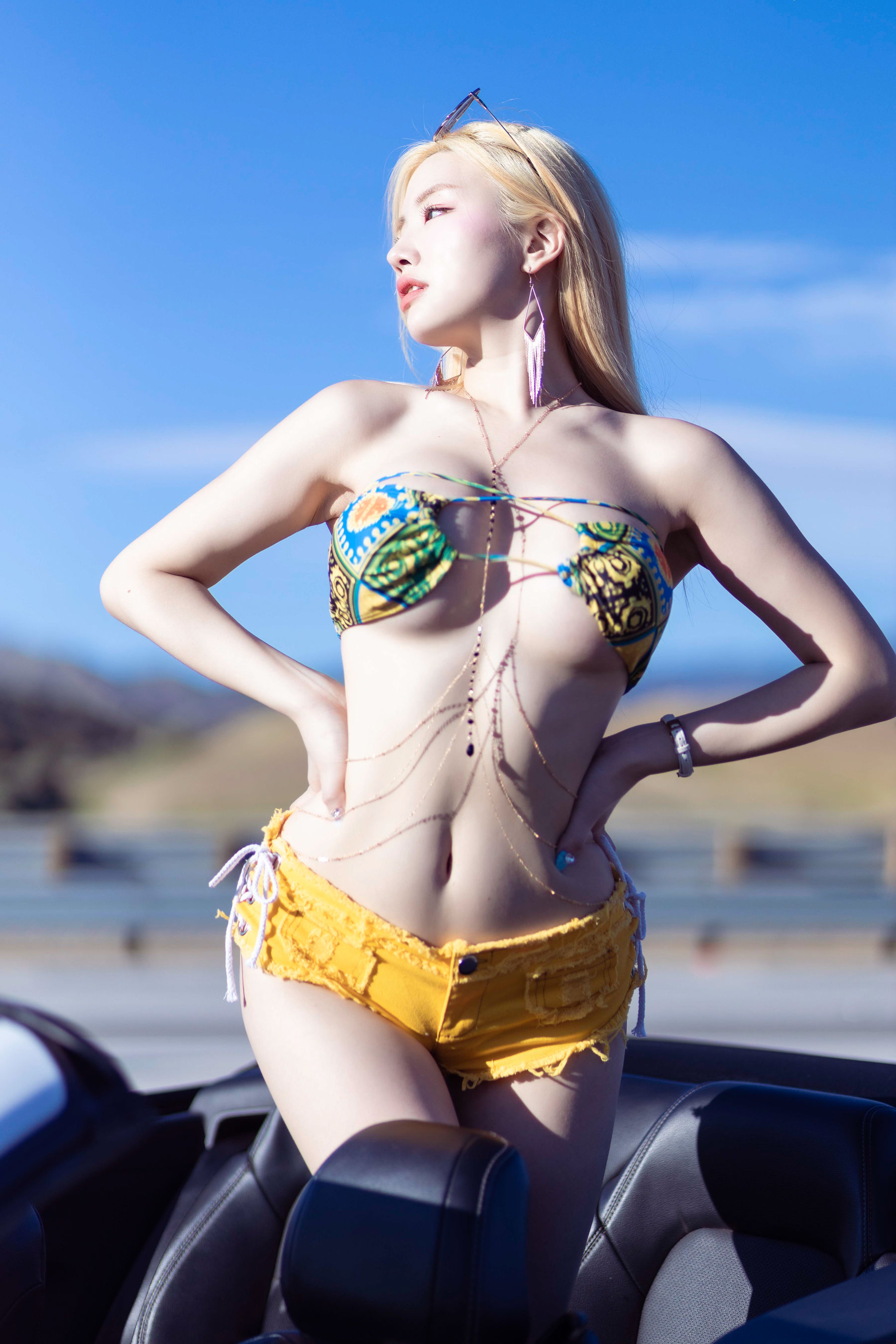 Yebin – In LA [70P]