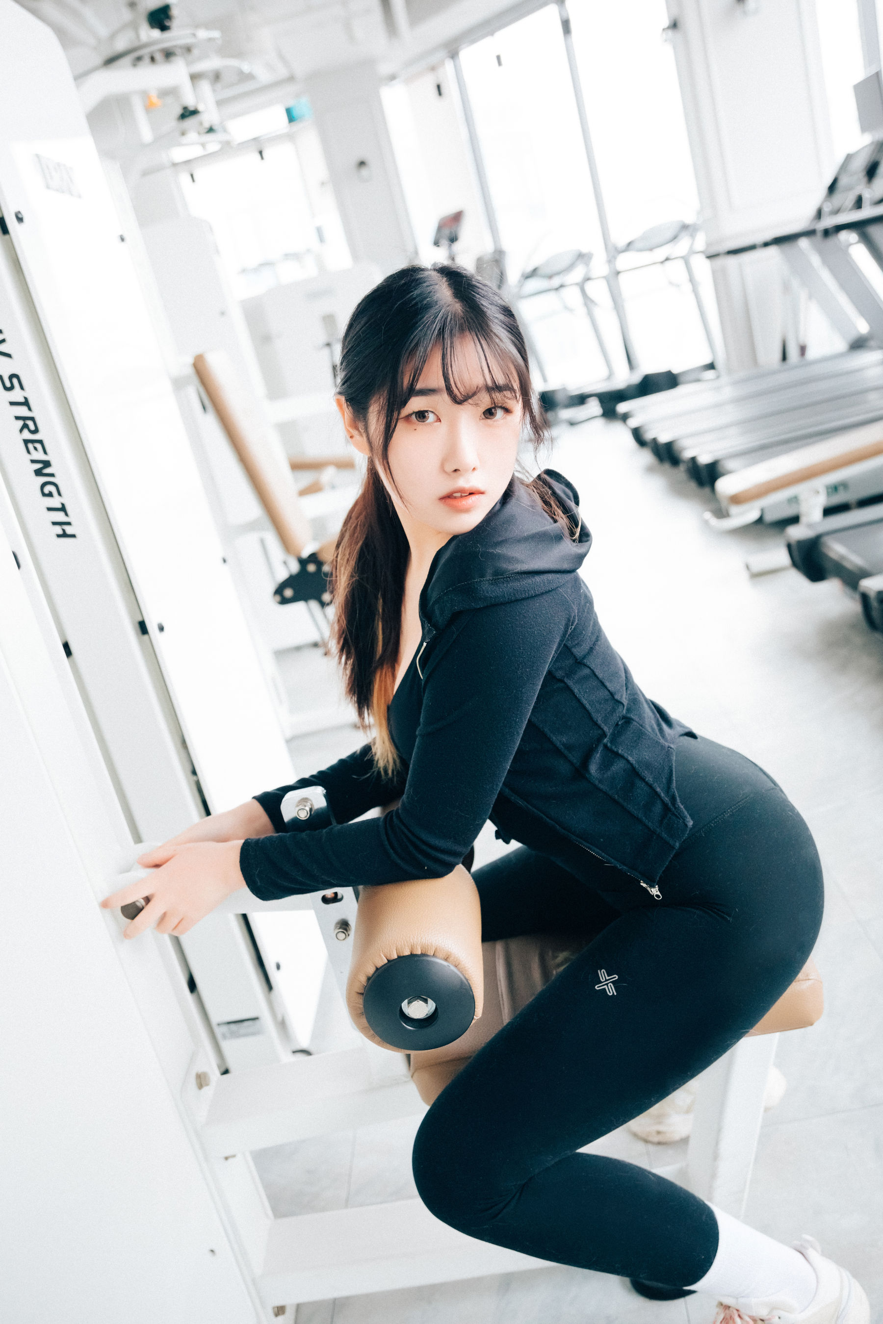 LOOZY Sonson – Personal trainer [90P]