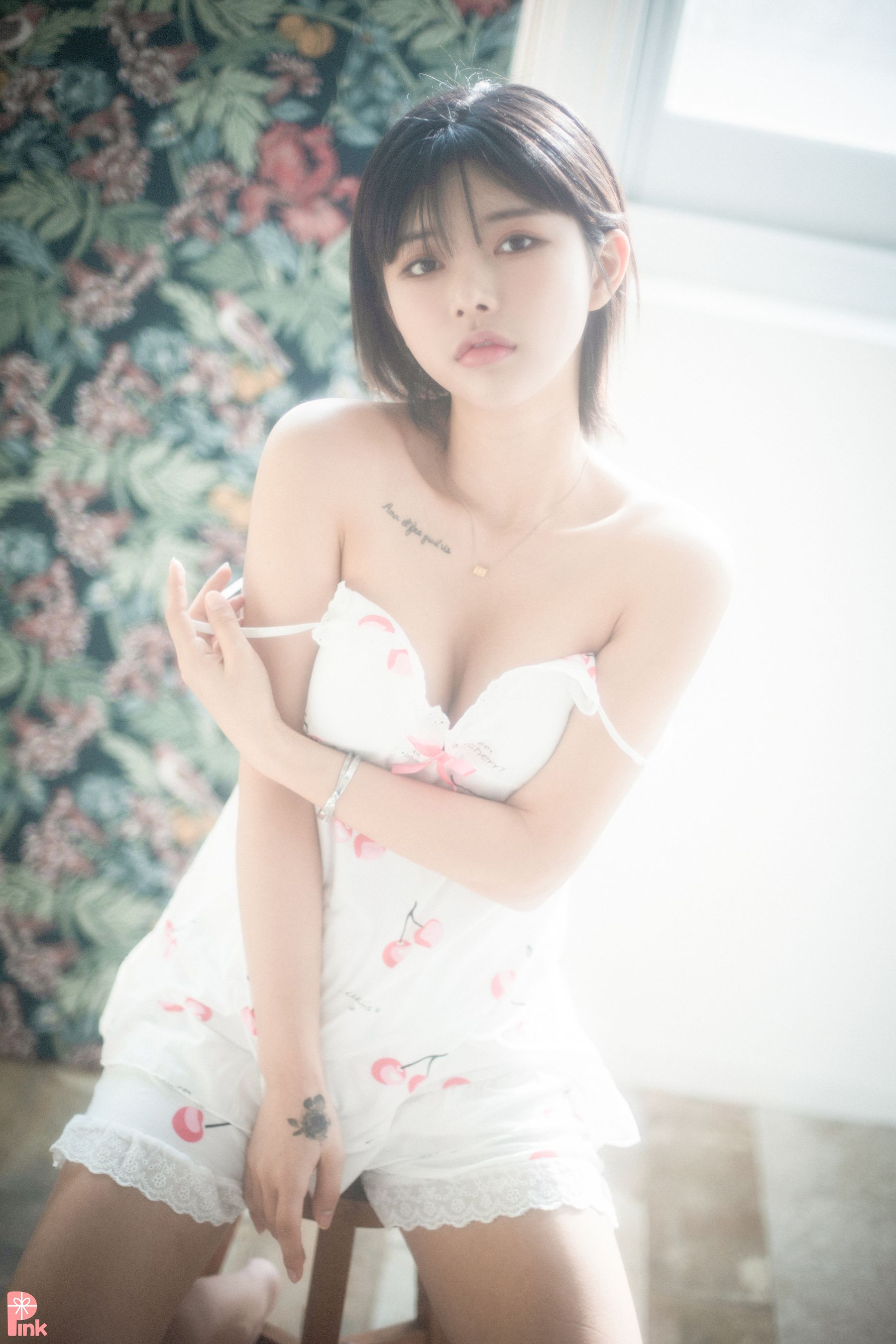 PINK RIBBON Uuuha – Floral – 1 [52P]