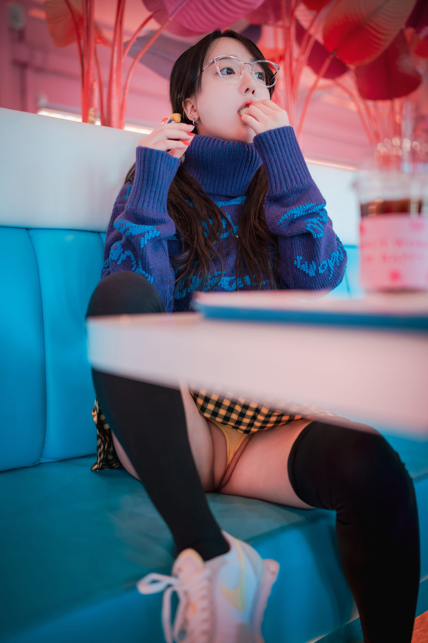 DJAWA Yeeun – Early Spring Walk in March Vol.2 [140P]