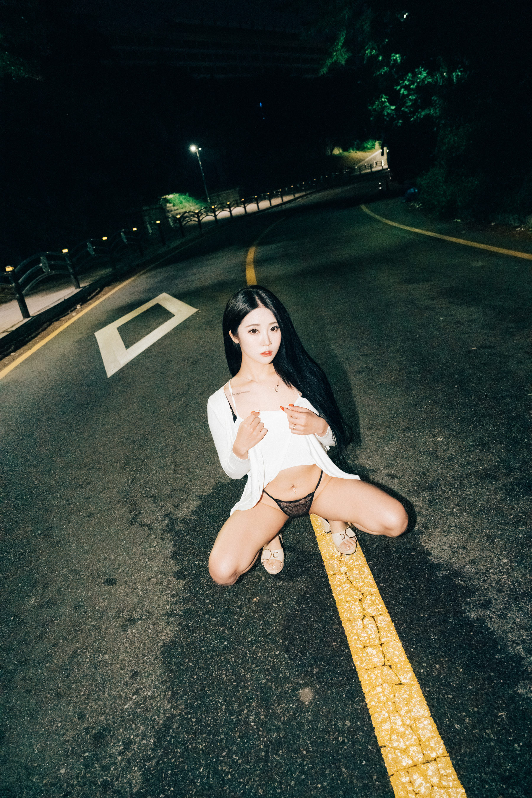 LOOZY Bomi – Night Roads [102P]