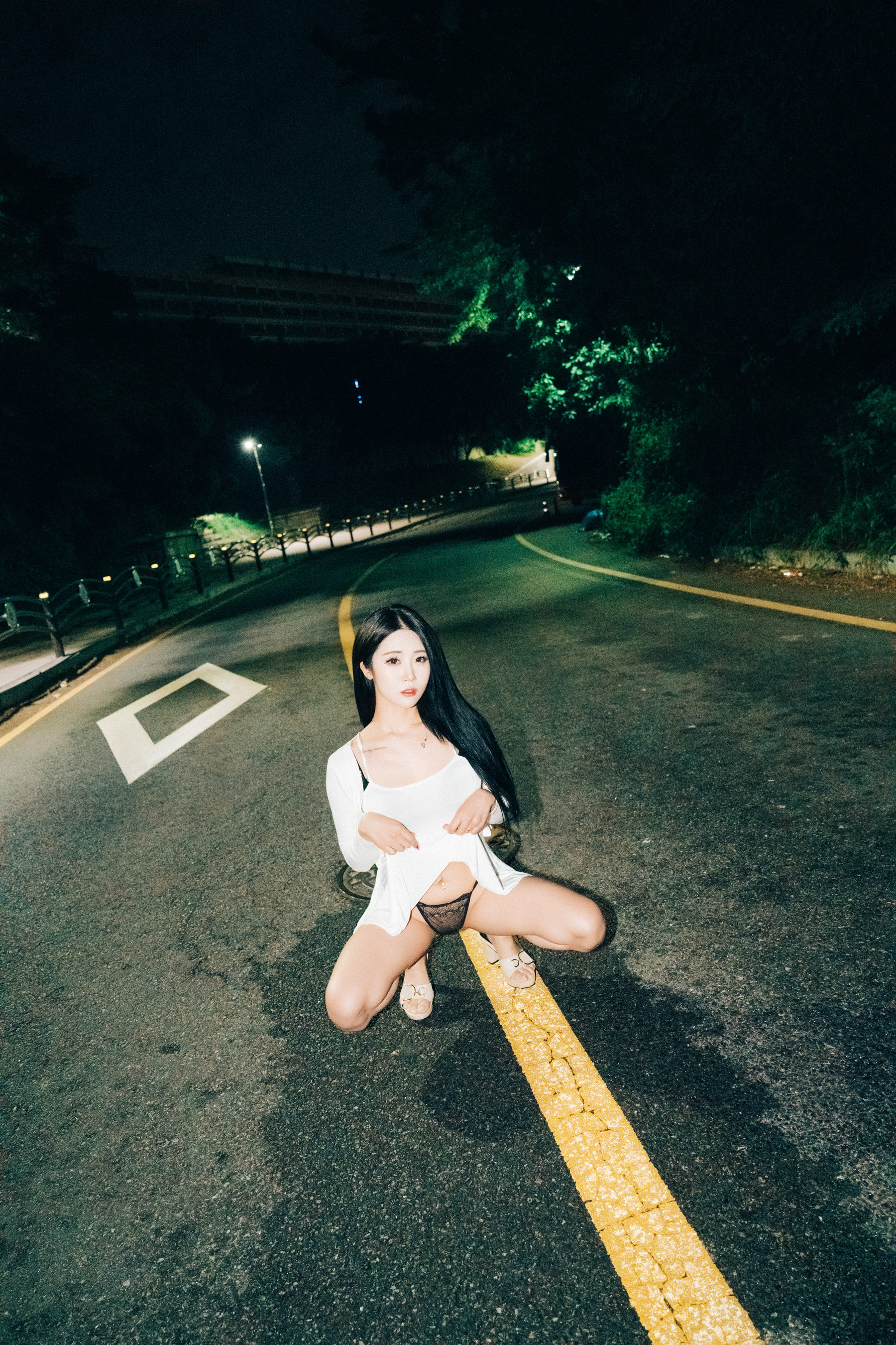 LOOZY Bomi – Night Roads [102P]