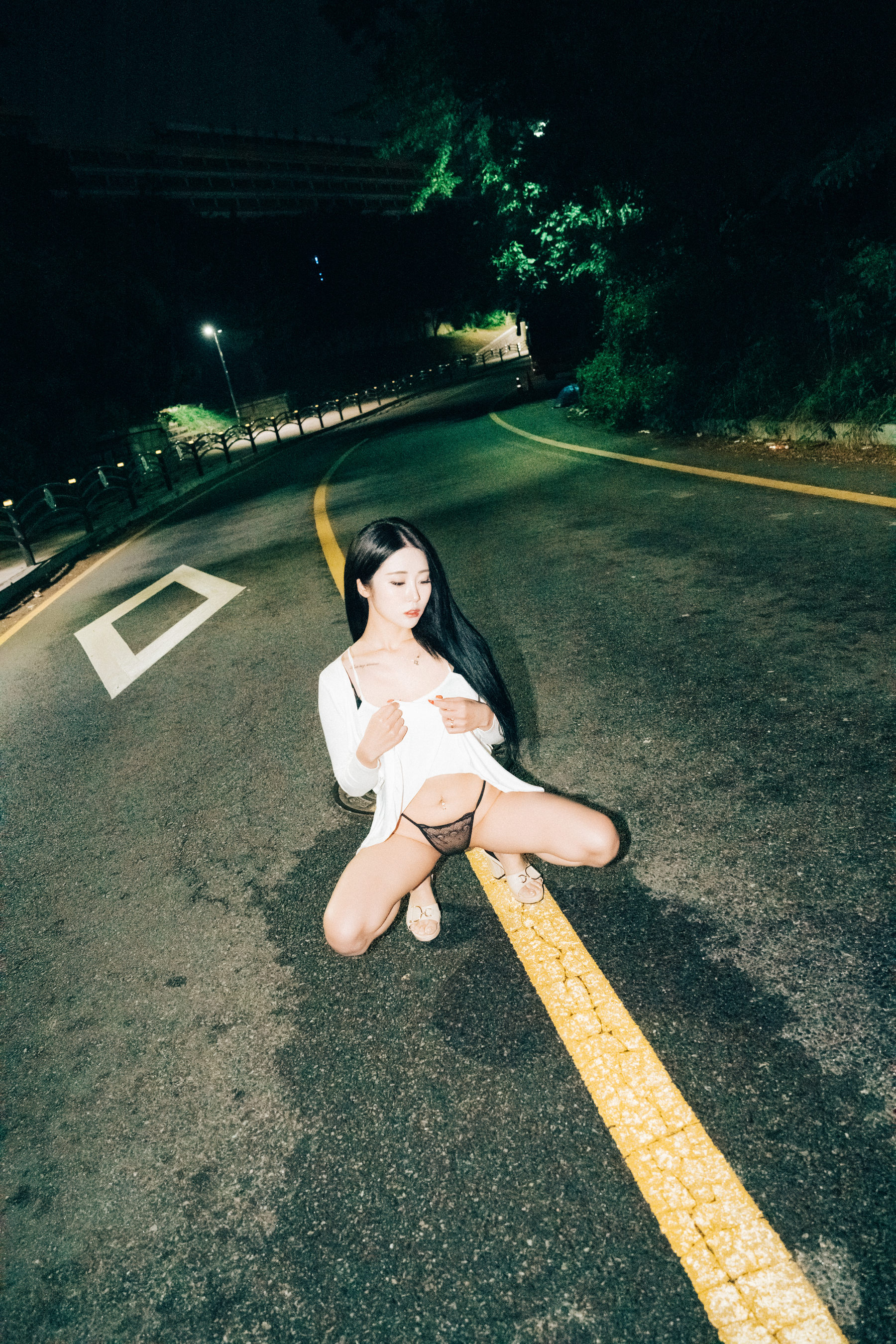 LOOZY Bomi – Night Roads [102P]
