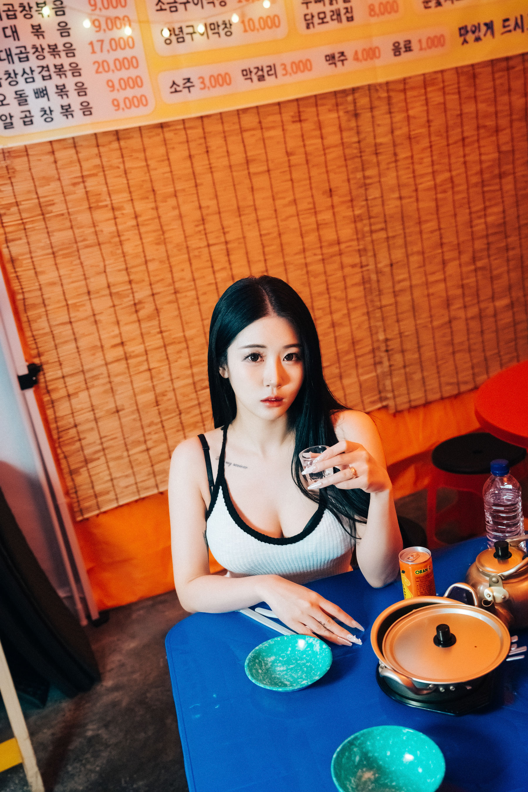 LOOZY Bomi – Street Stall [112P]