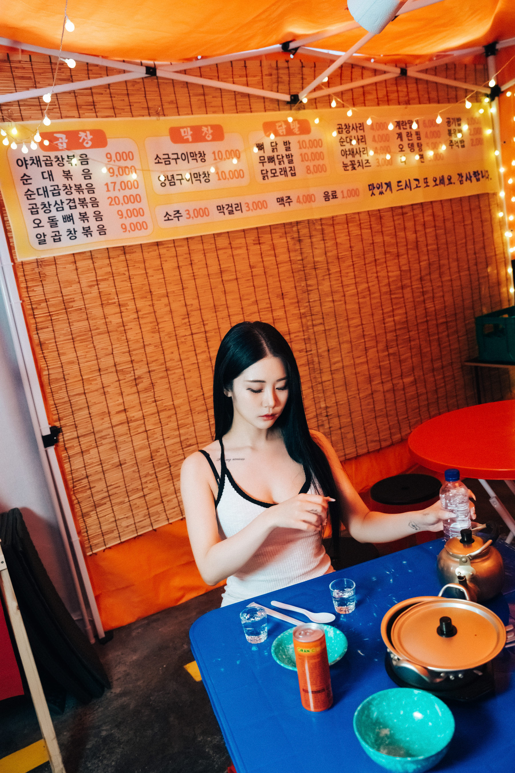 LOOZY Bomi – Street Stall [112P]