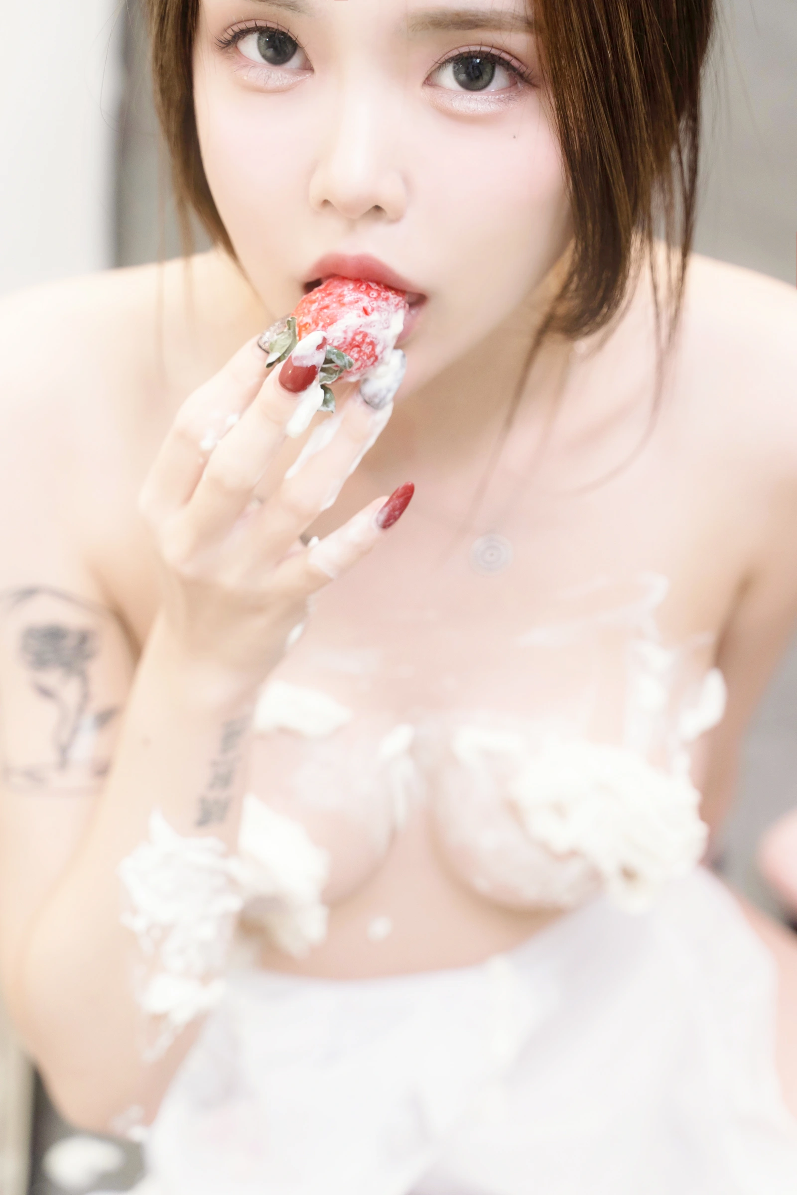 Yuka(유카) – [PEEKCLOUD] Yuka at Home[80P]