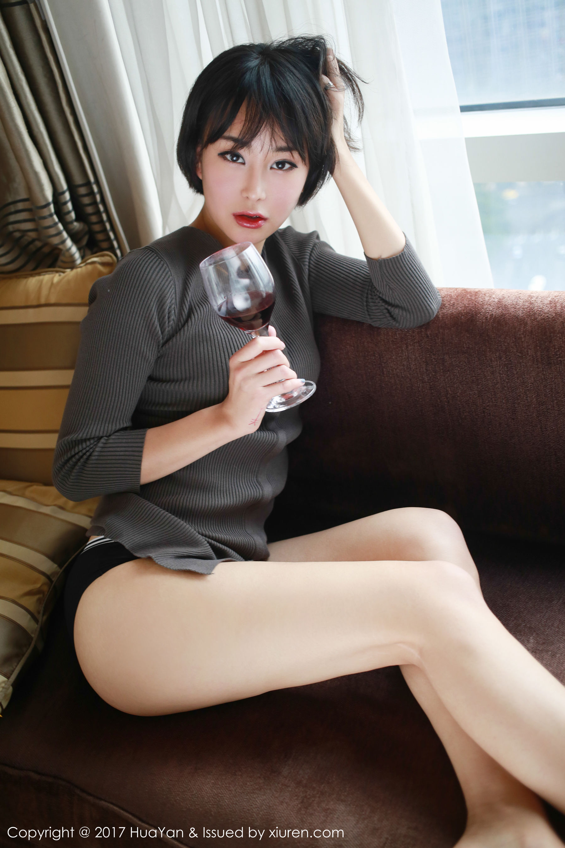 清新短发新人@艺蕾 HUAYAN 花の颜 VOL.035 [43P]