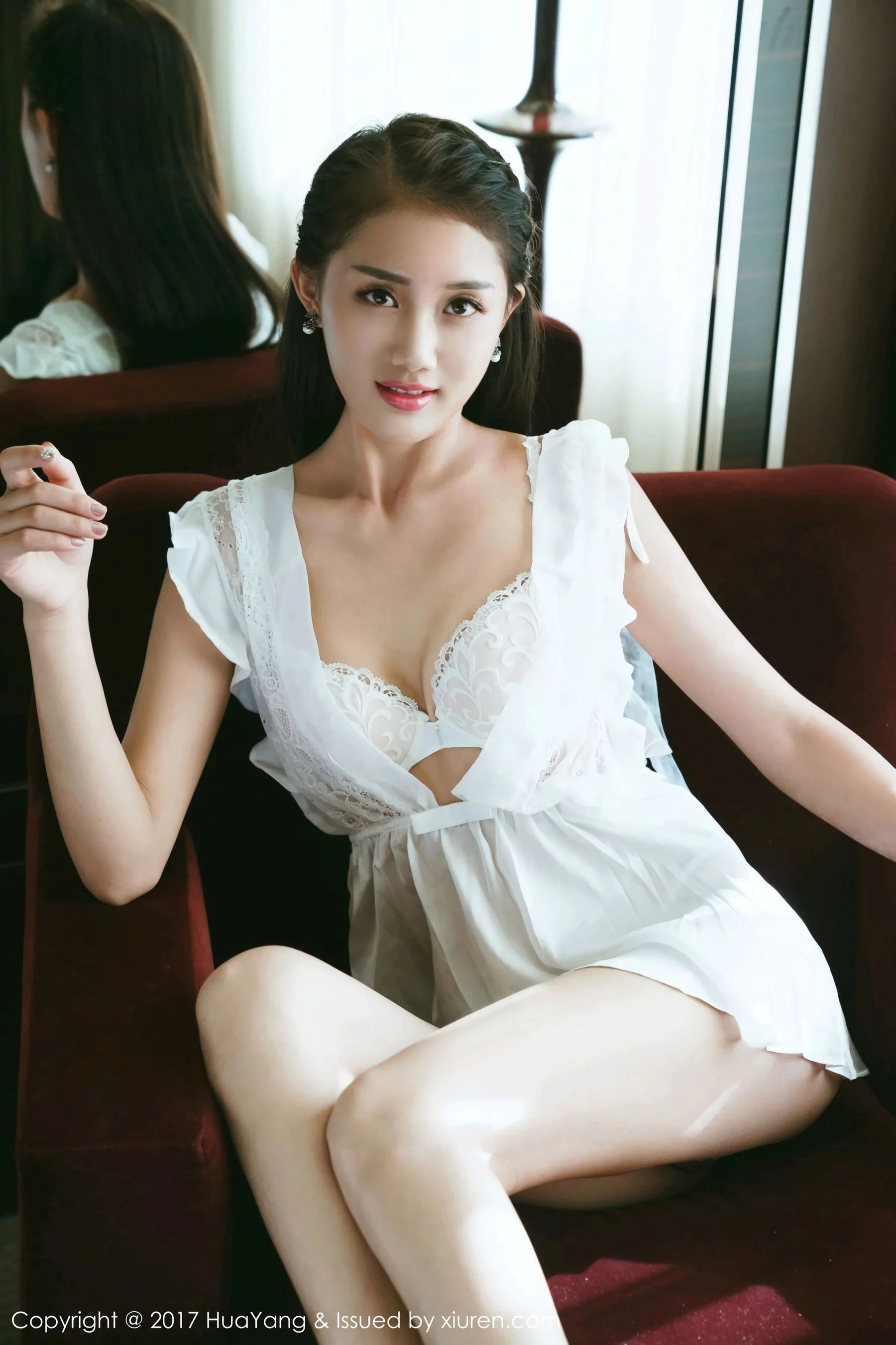 晴儿Anne《五官精致颜值清新秀丽》 花漾Show Vol.009