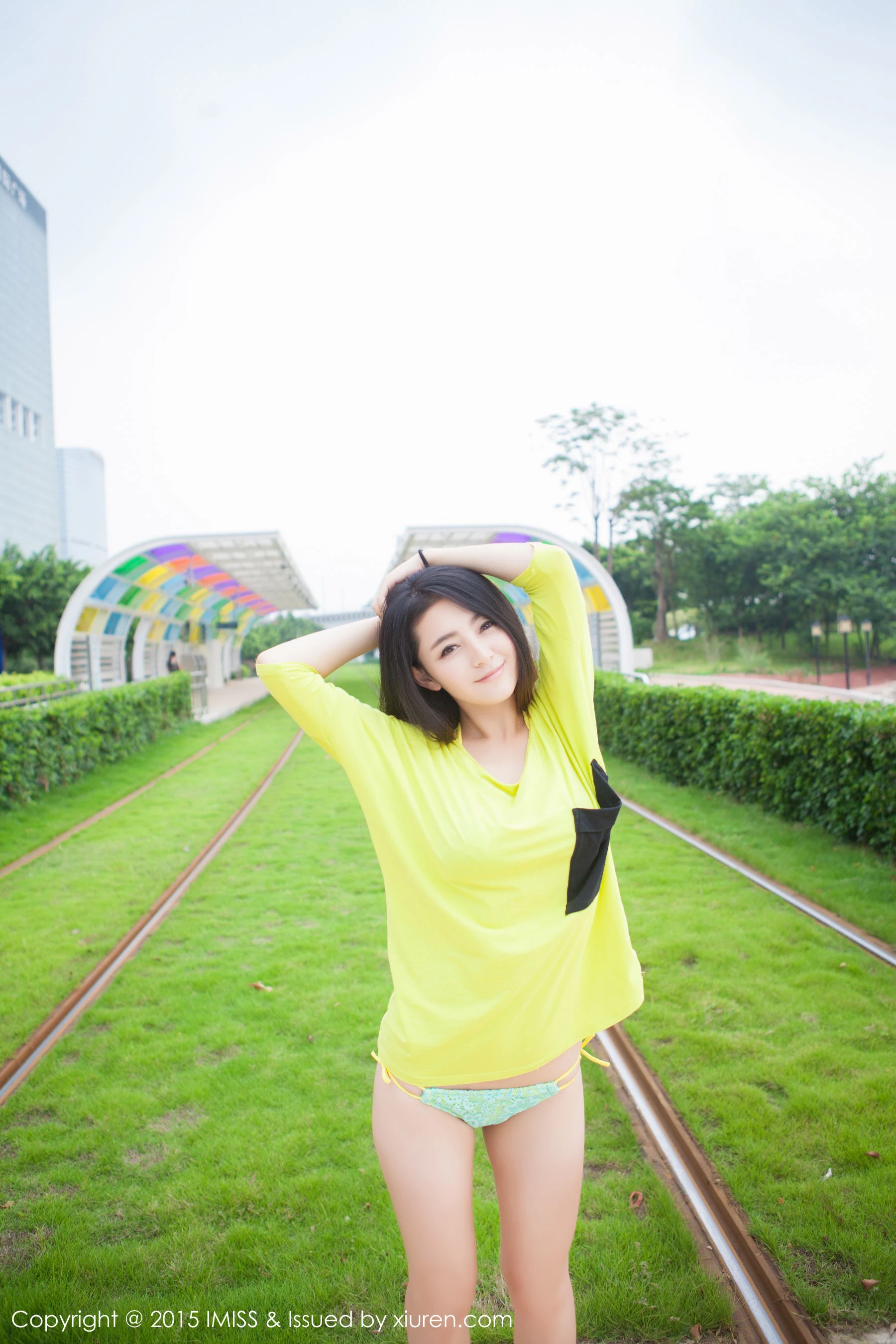 夏茉GIGI《清凉比基尼街拍》 爱蜜社IMiss Vol.020