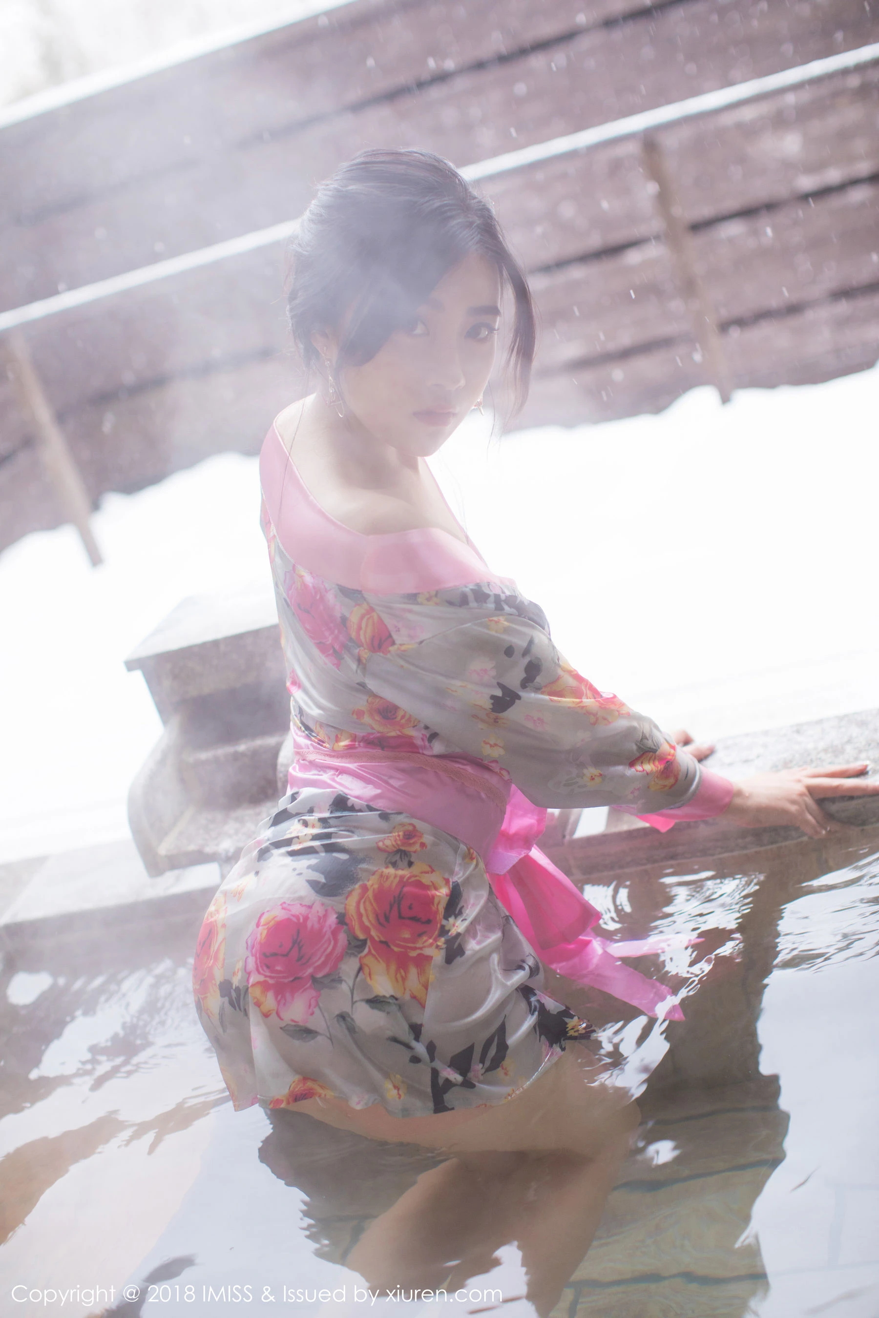 许诺Sabrina《浴池和服+蕾丝美腿》 爱蜜社IMiss Vol.221