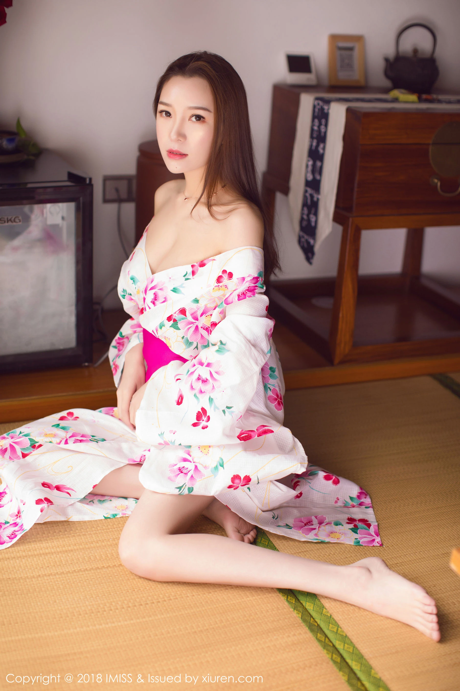 新人模特katrina《首套写真》 爱蜜社IMiss Vol.252