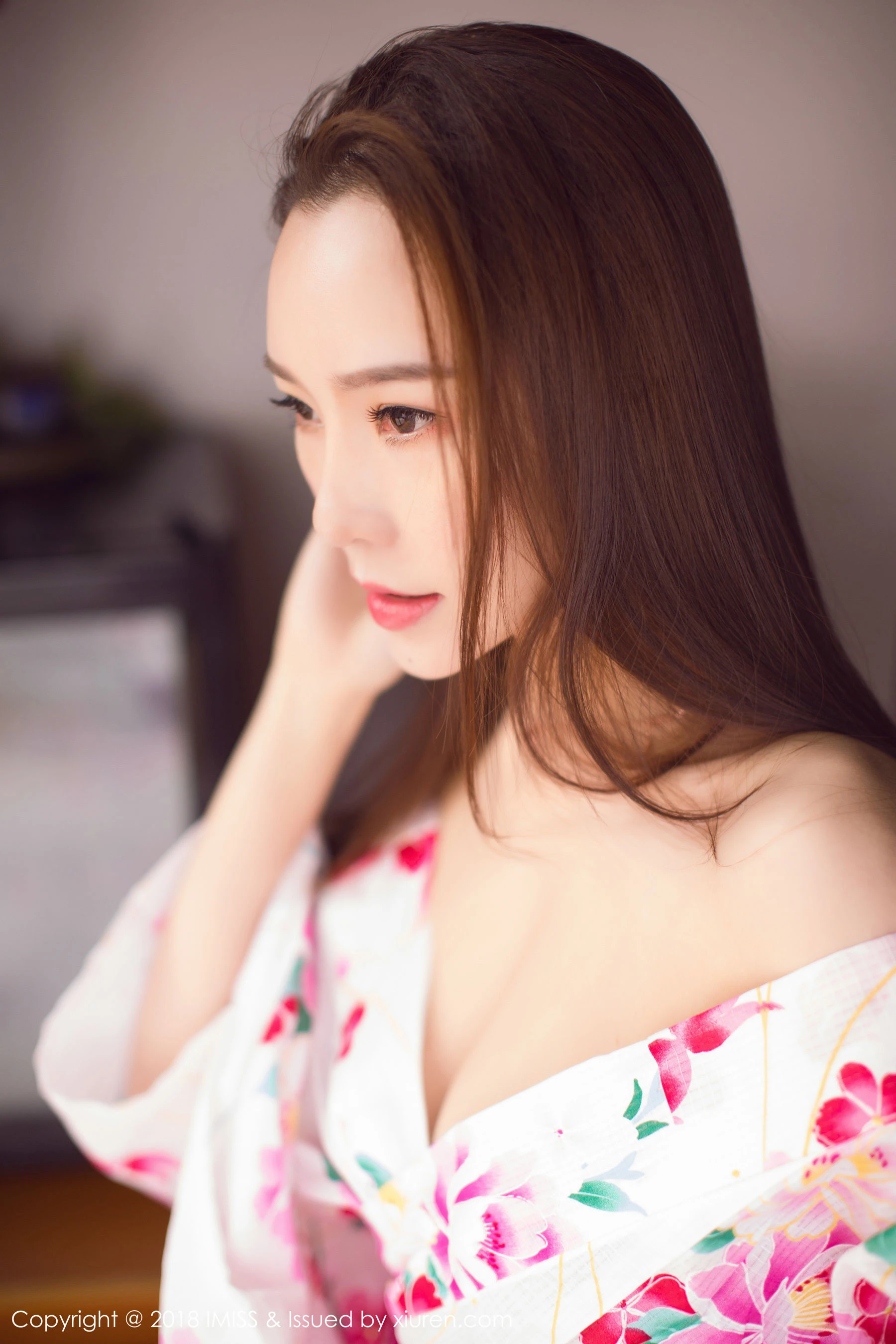 新人模特katrina《首套写真》 爱蜜社IMiss Vol.252