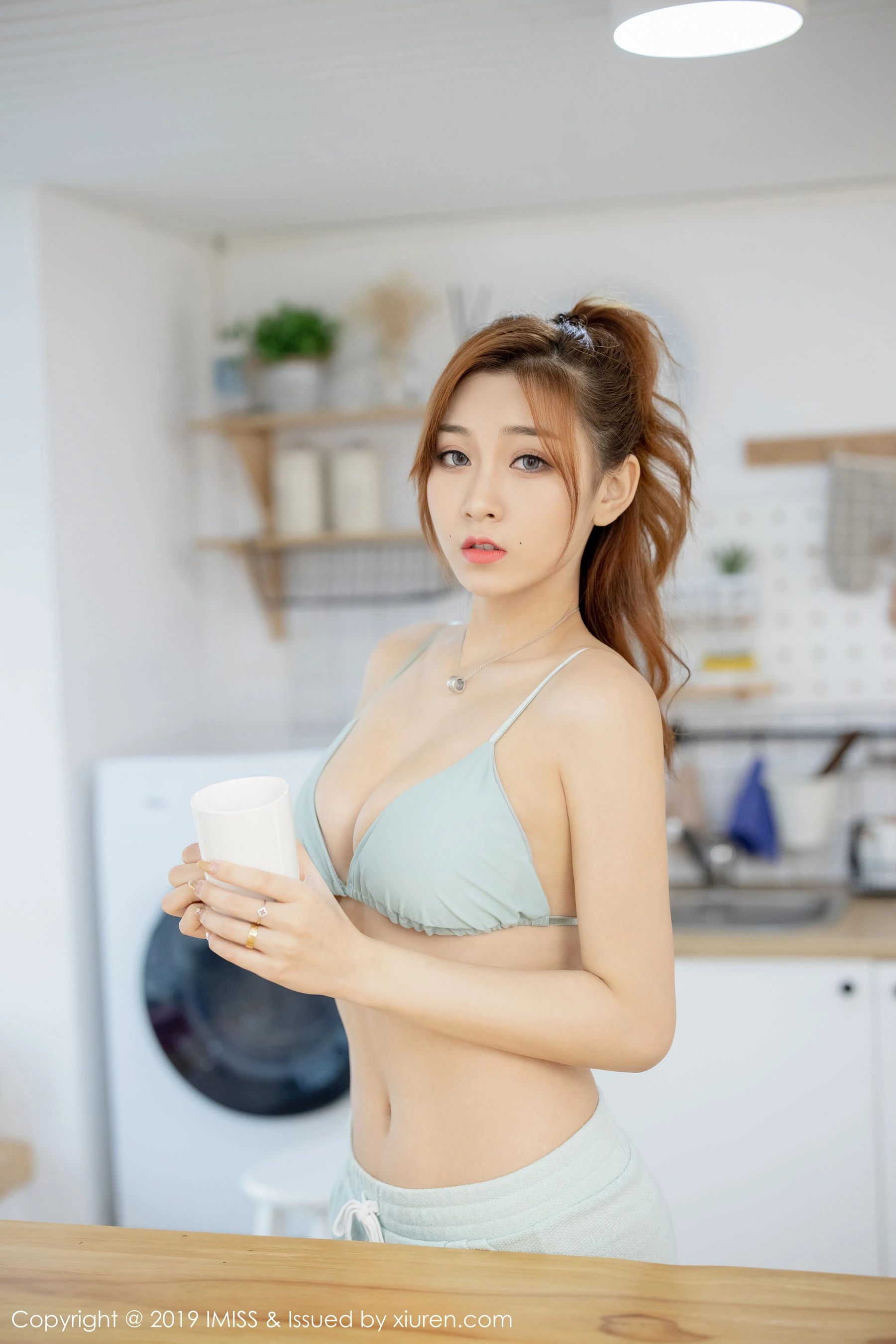 爱蜜社IMiss Vol.372 莉娜lena