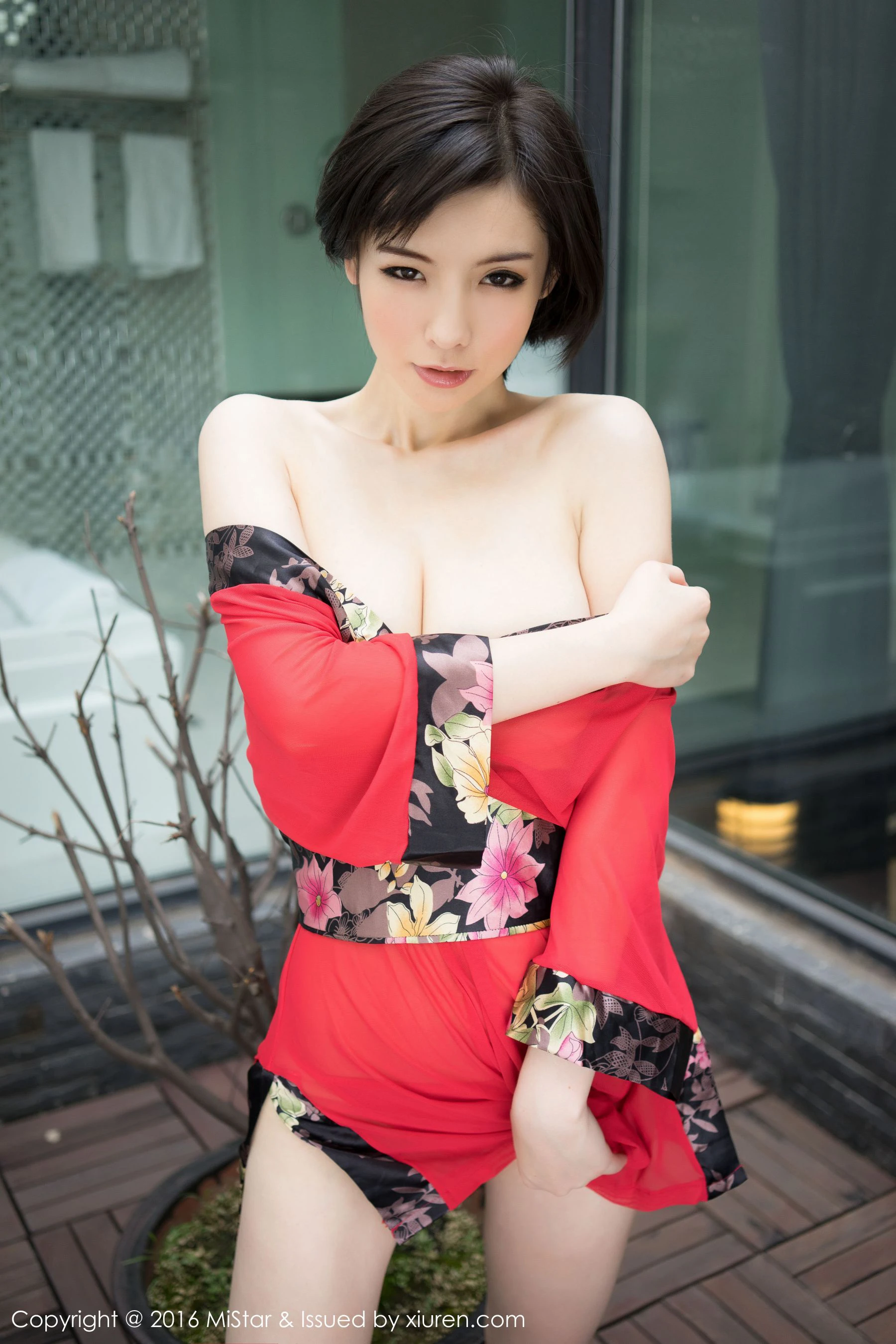 Jenny佳妮《拥有傲人巨乳的短发妹子》 魅妍社 Vol.077