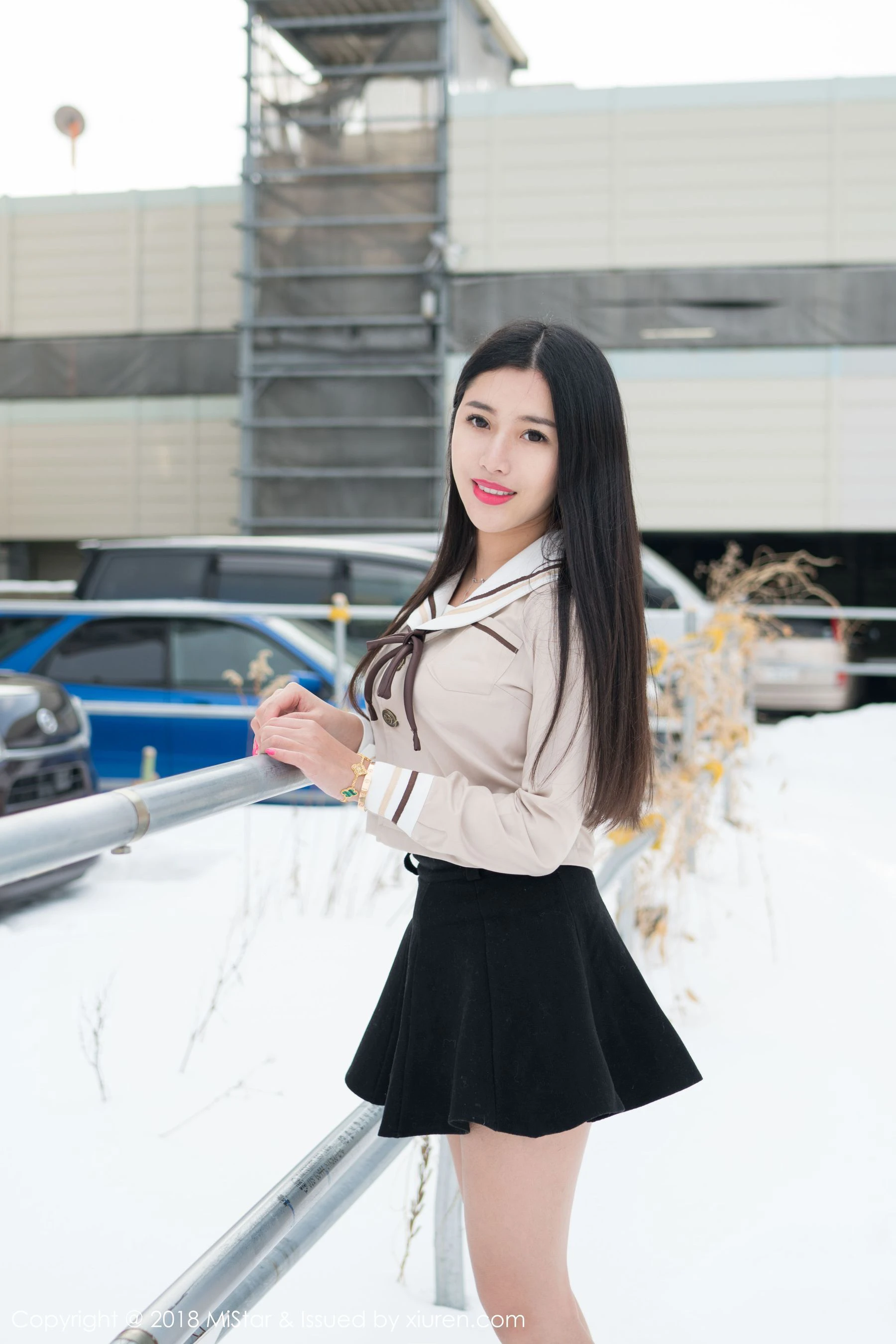 陈嘉嘉Tiffany《雪中有佳人+性感肚兜》 魅妍社 VOL.216