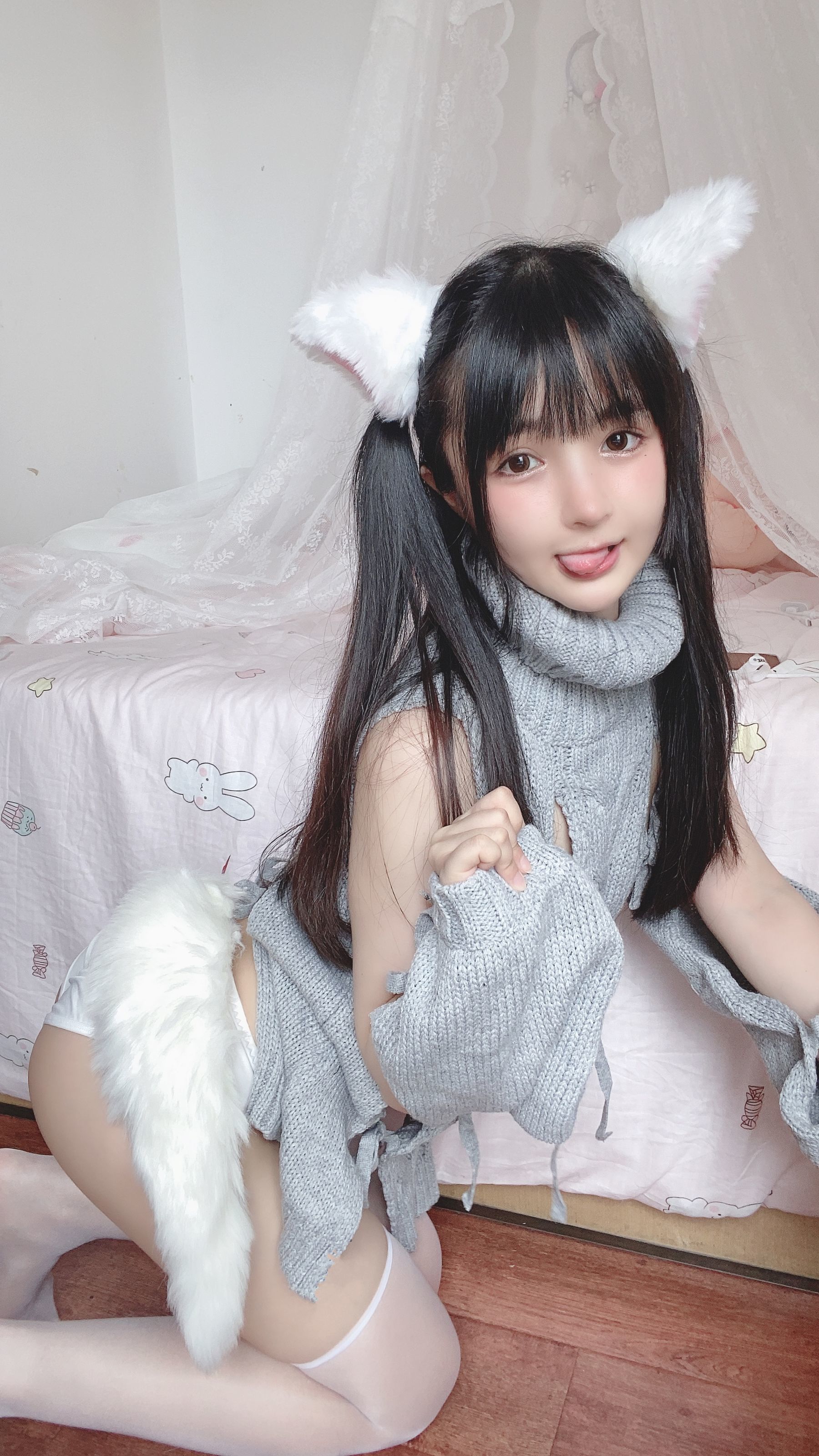 桜井宁宁 – 白い猫ちゃん [50P]