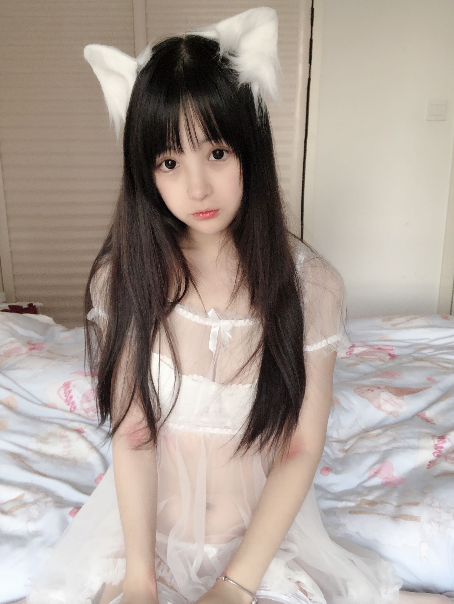 桜井宁宁 – 小白猫 蕾丝内衣 [31P]
