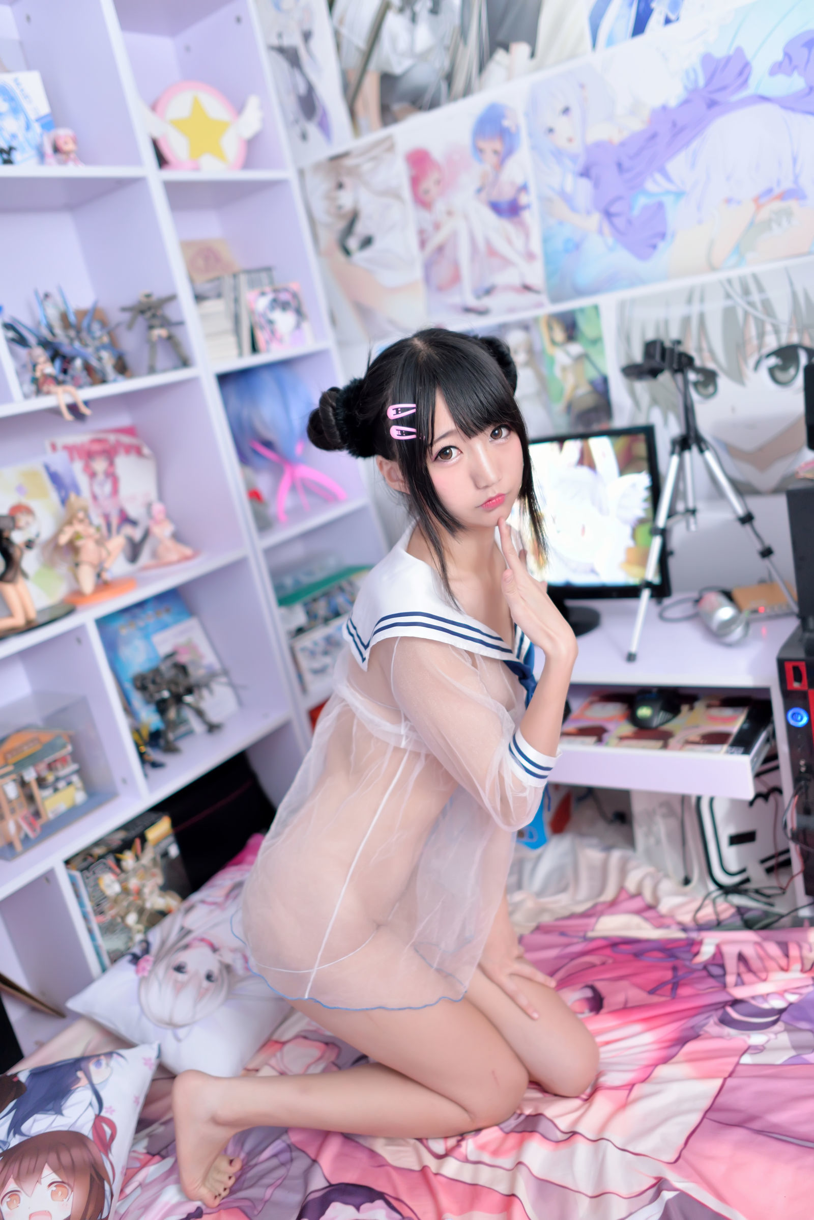 [萝莉COS] Nagesa魔物女本 透视水手服+丁字裤 [35P]