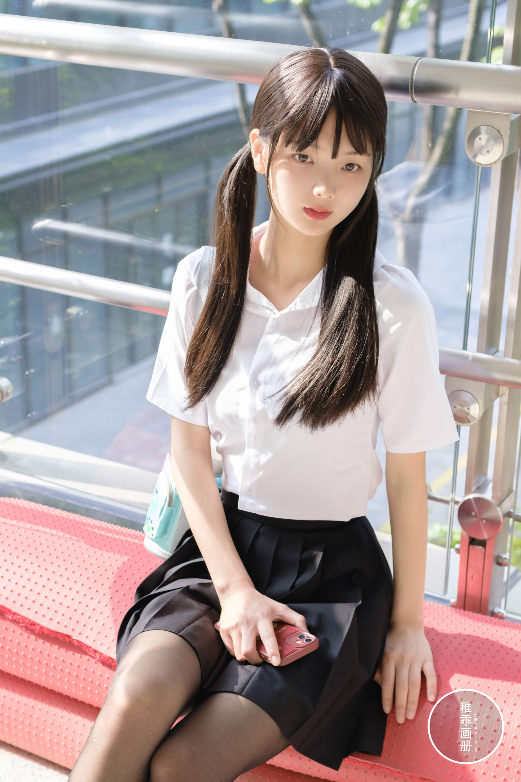 柴系小乖(稚乖画册) – 夜夜 逛街13d黑丝 [60P]