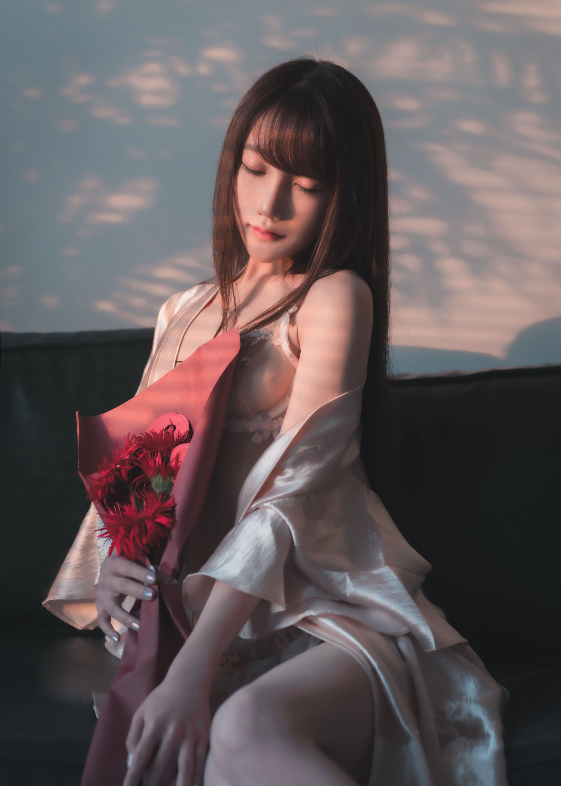 COS少女星野咪兔 – 花吃了那女孩 [20P]
