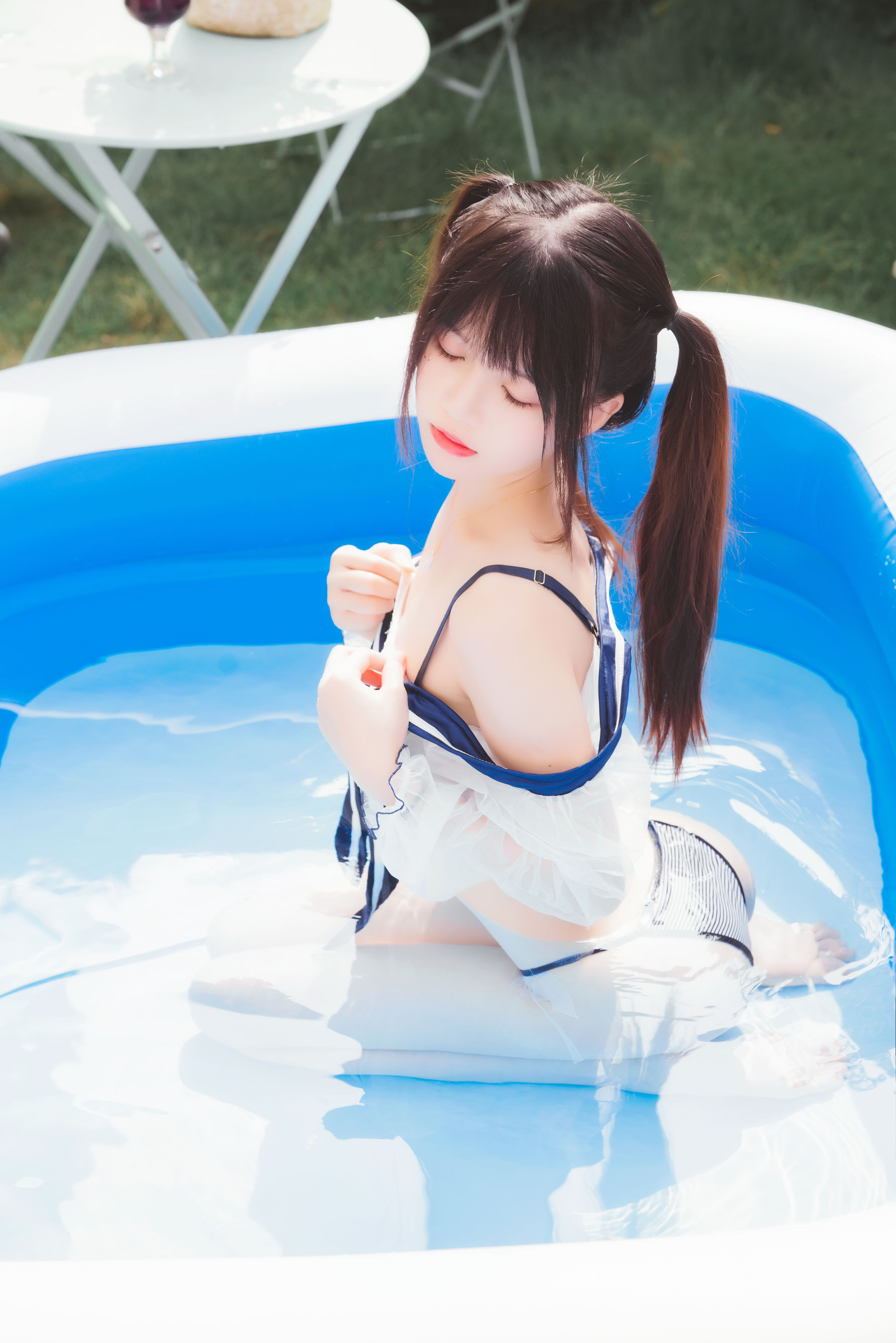 [Cosplay写真] 桜桃喵 – 无尽夏 [58P]